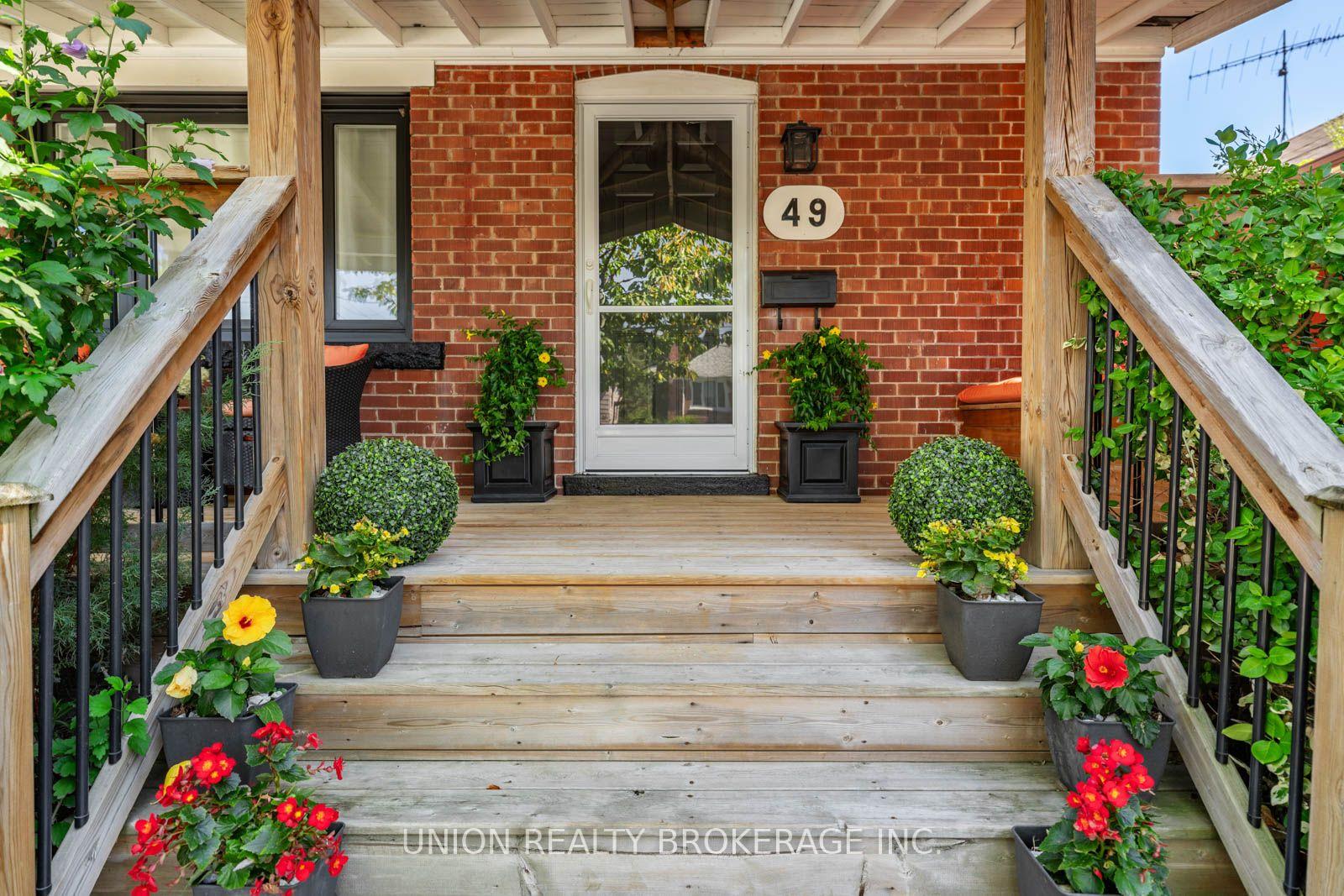 Photo 3 of 49 Claremore Avenue, Scarborough, Birchcliffe-Cliffside — HOMEH