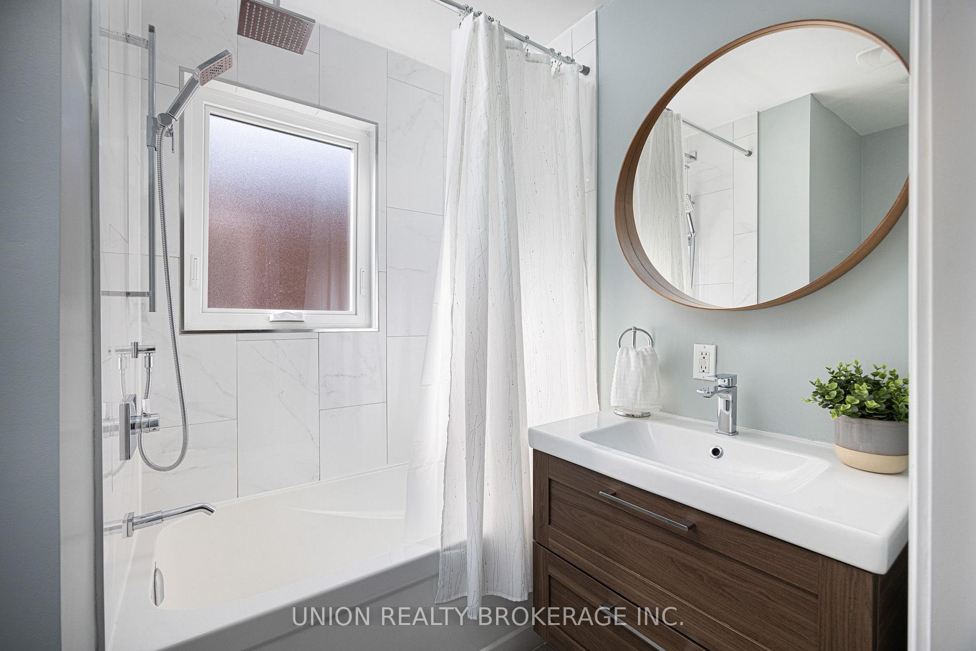 Photo 24 of 49 Claremore Avenue, Scarborough, Birchcliffe-Cliffside — HOMEH