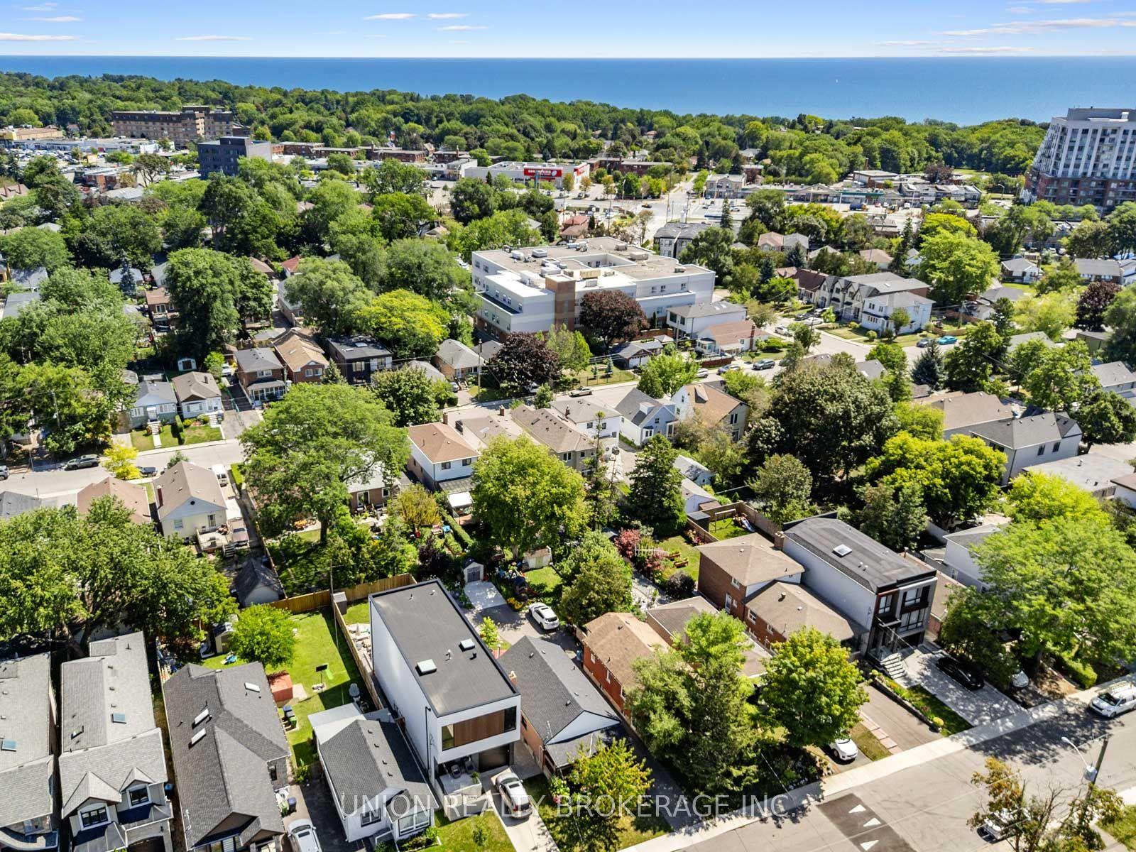 Photo 41 of 49 Claremore Avenue, Scarborough, Birchcliffe-Cliffside — HOMEH