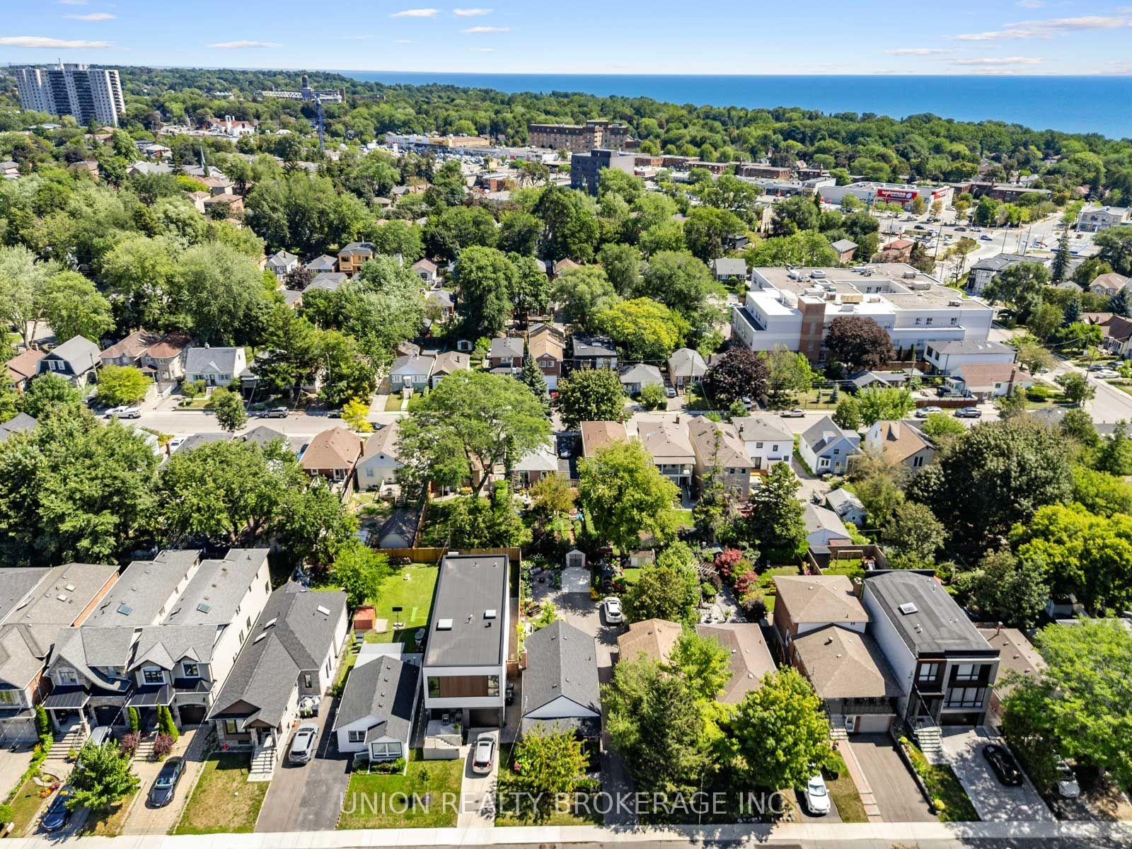 Photo 42 of 49 Claremore Avenue, Scarborough, Birchcliffe-Cliffside — HOMEH