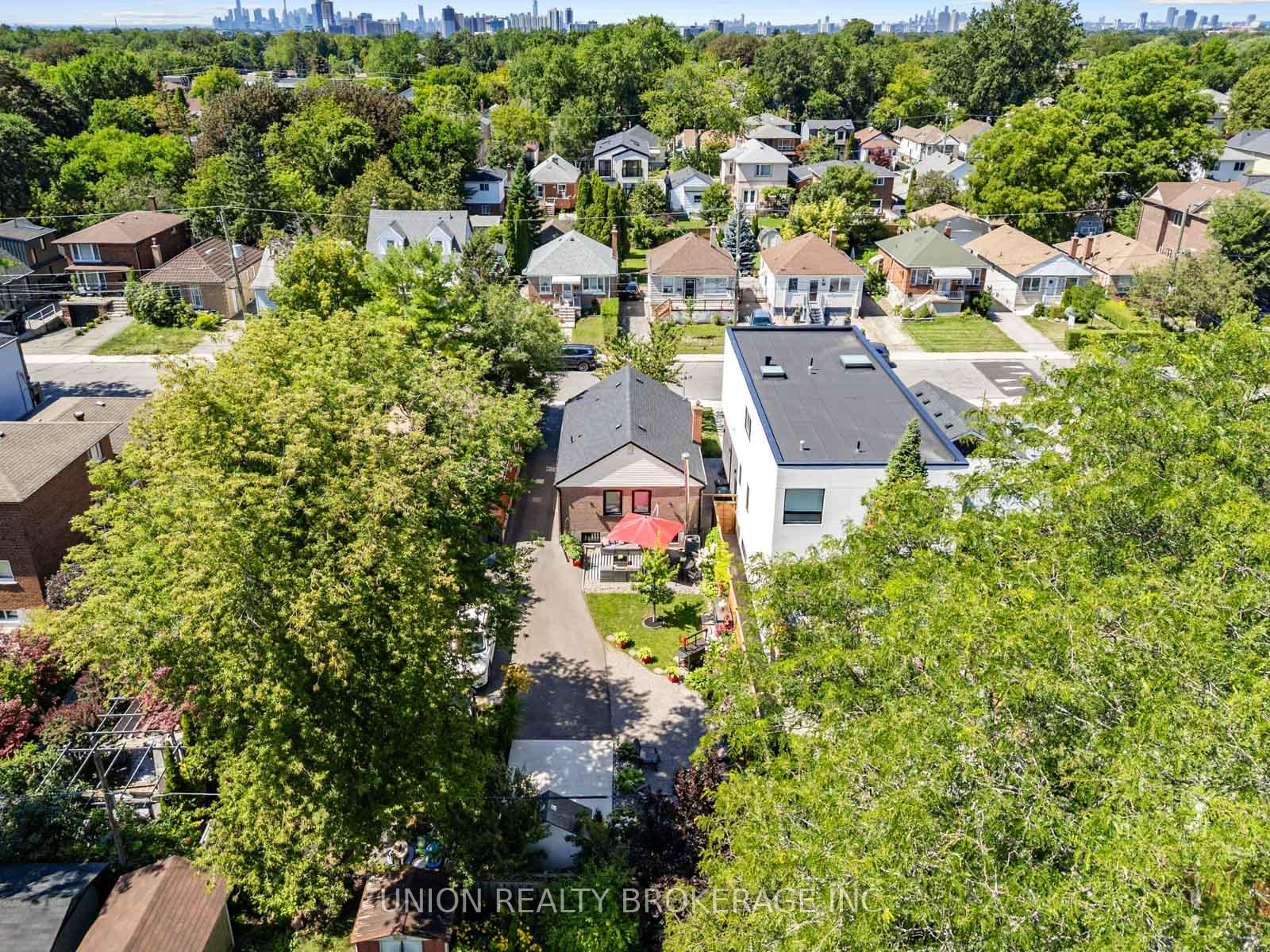Photo 46 of 49 Claremore Avenue, Scarborough, Birchcliffe-Cliffside — HOMEH