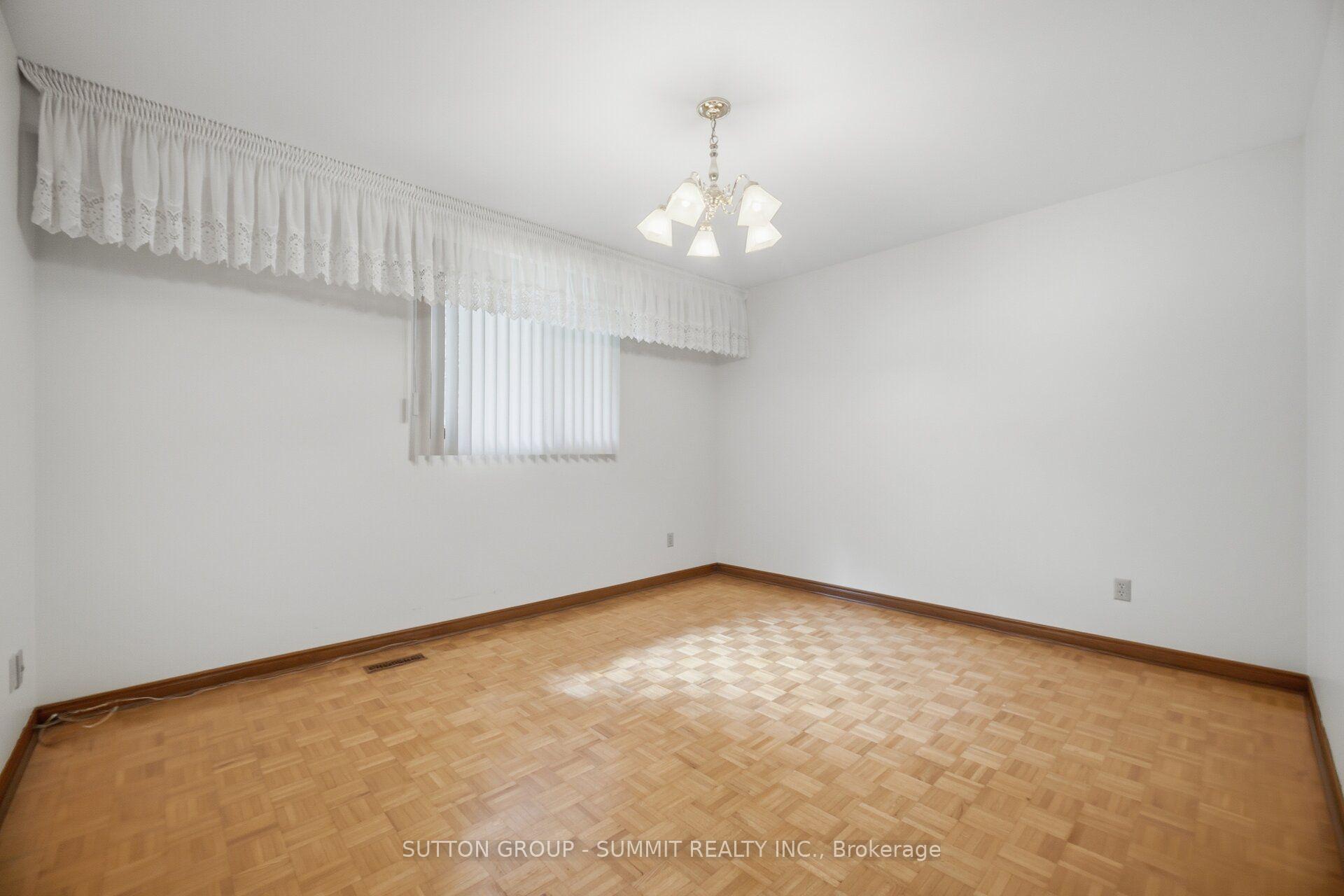 Photo 24 of 2222 Florian Road, Mississauga, Cooksville — HOMEH