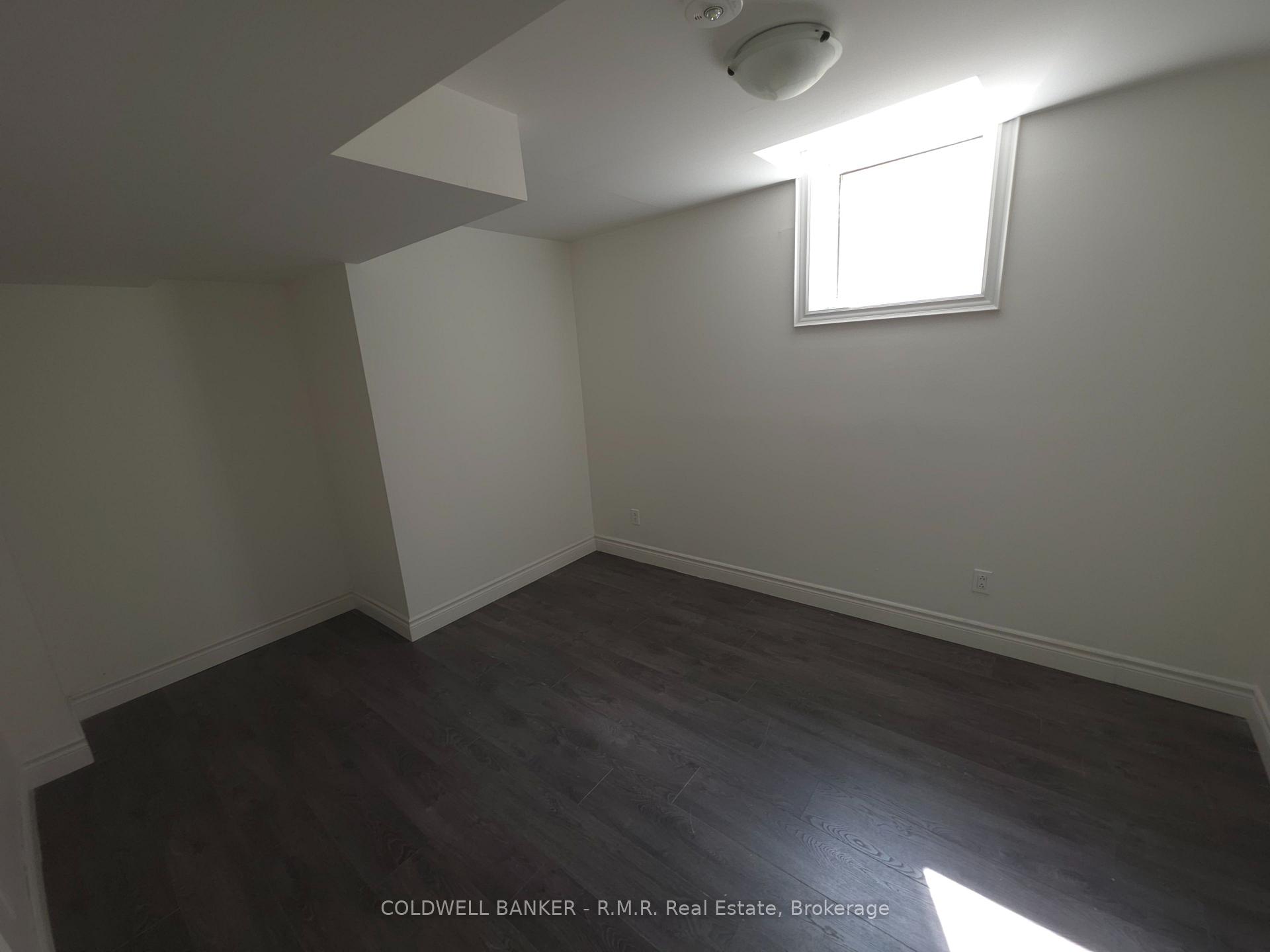 Photo 5 of 61 Willey Drive, Clarington, Bowmanville — HOMEH
