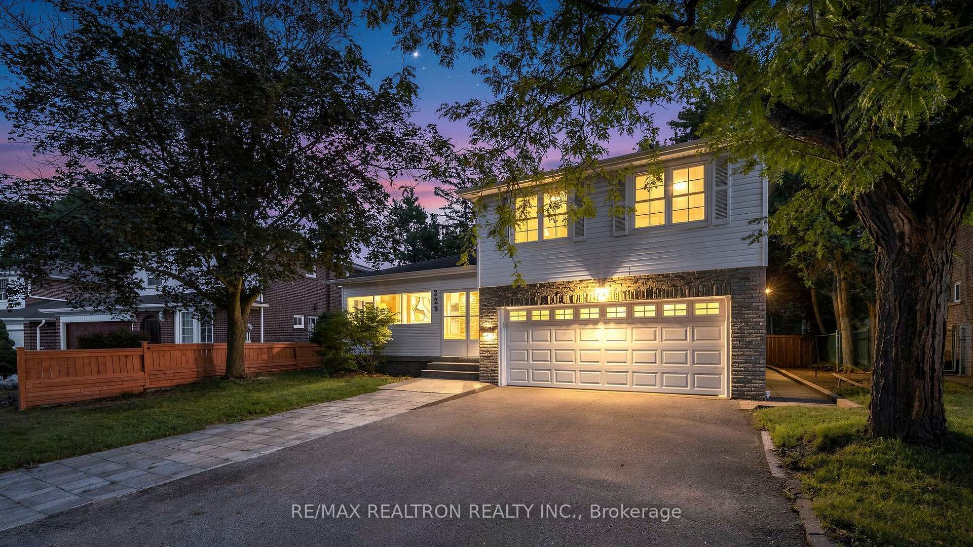 Photo 1 of 229 Chartland Boulevard S, Scarborough, Agincourt North — HOMEH
