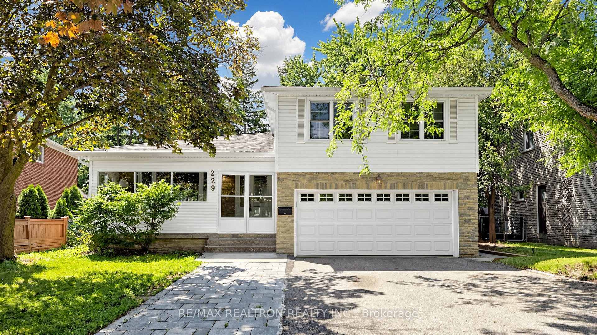 Photo 4 of 229 Chartland Boulevard S, Scarborough, Agincourt North — HOMEH