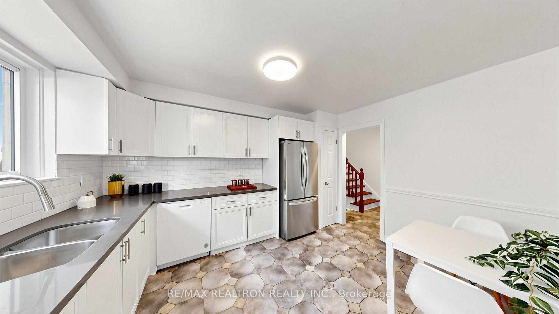 Photo 13 of 229 Chartland Boulevard S, Scarborough, Agincourt North — HOMEH