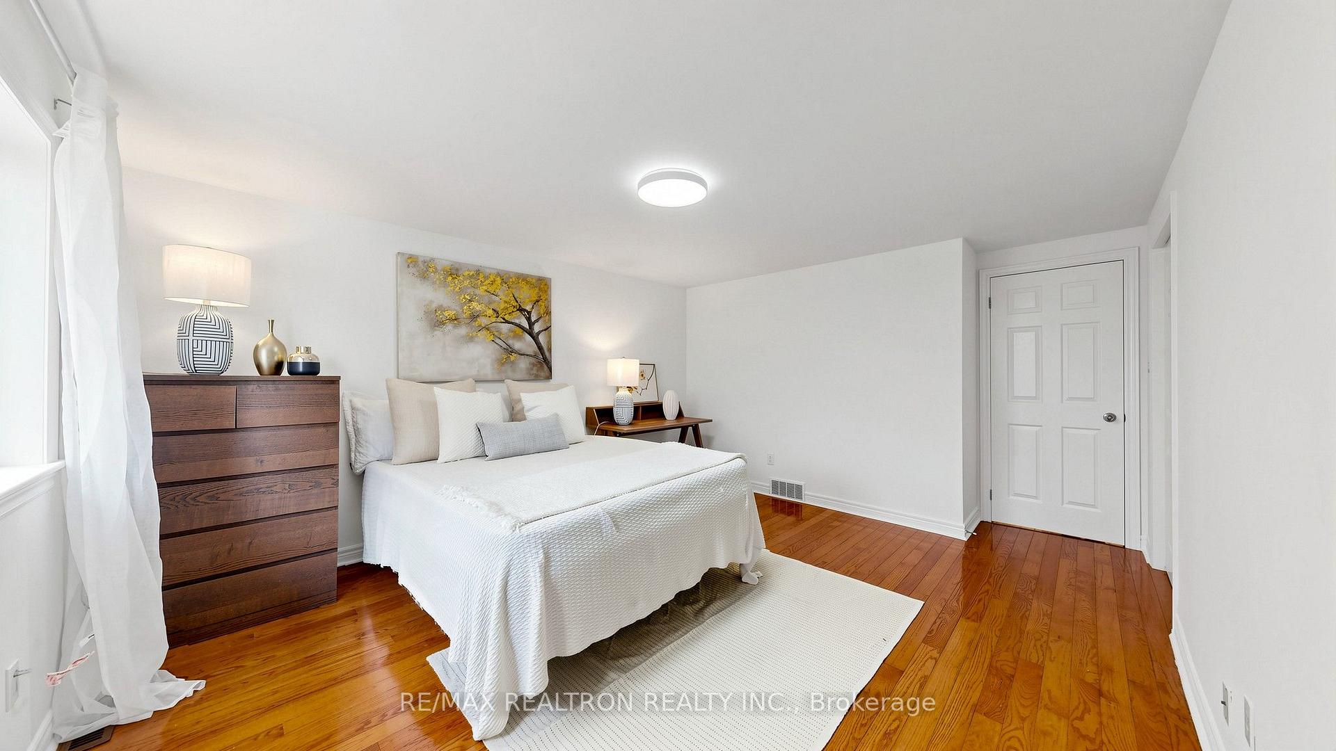 Photo 17 of 229 Chartland Boulevard S, Scarborough, Agincourt North — HOMEH