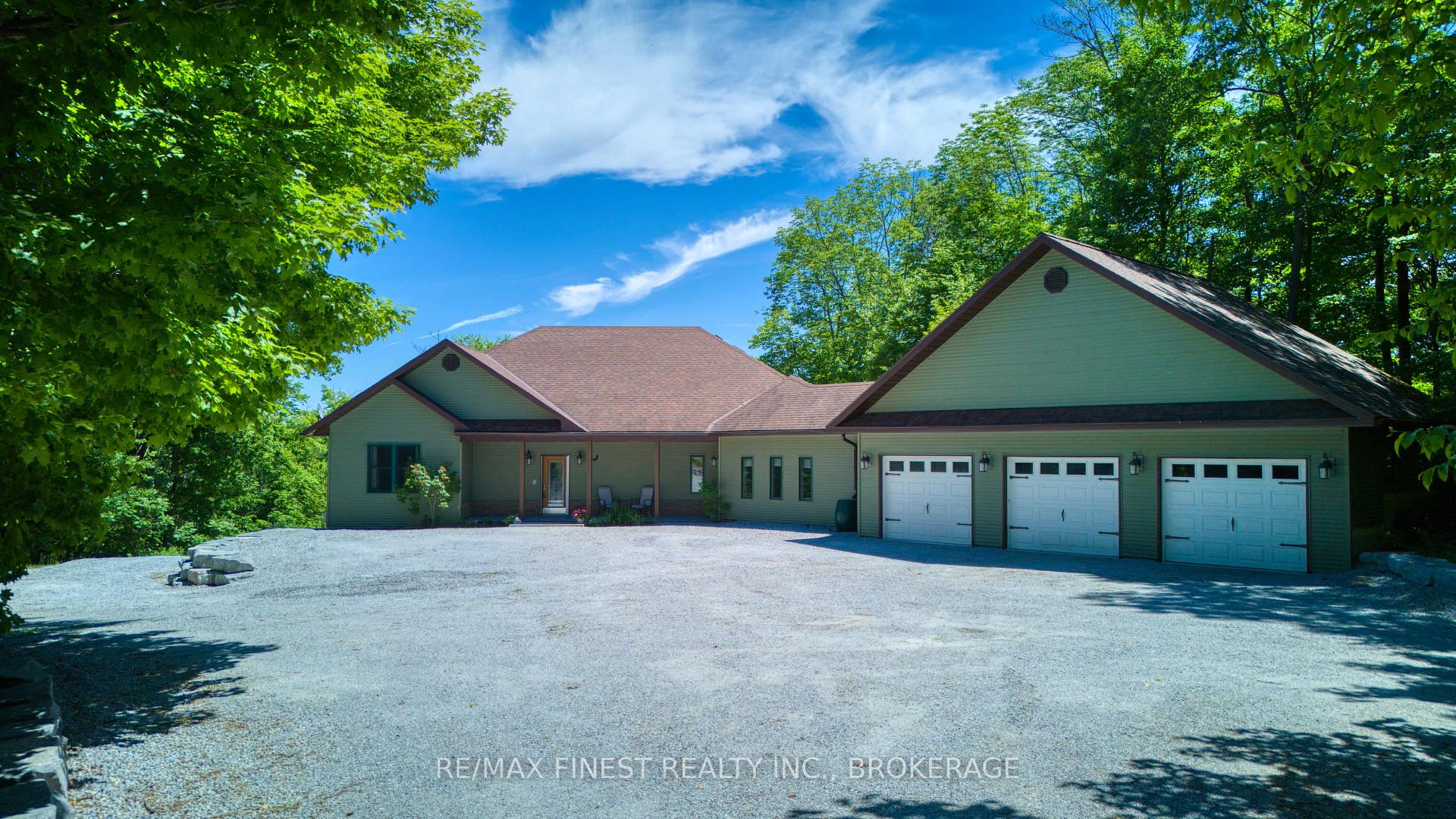 Photo 2 of 1252 Clement Road, Frontenac, Frontenac Centre — HOMEH