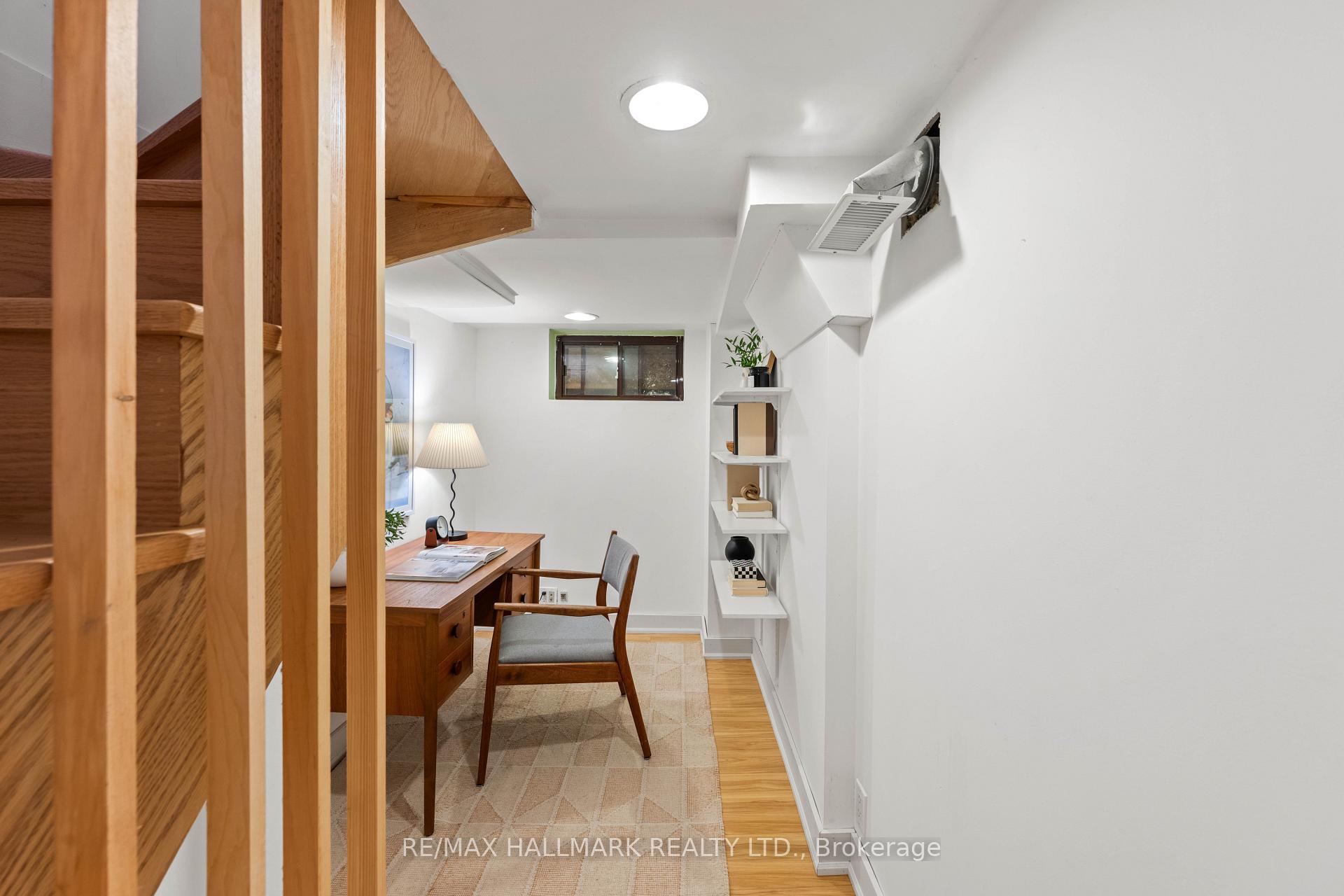 Photo 41 of 92 Chisholm Avenue, Toronto, Woodbine-Lumsden — HOMEH