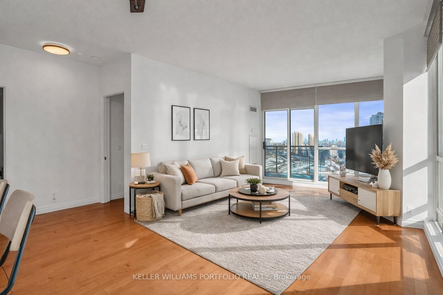 Photo 5 of Unit PH7, 185 Legion Road N, Etobicoke, Mimico — HOMEH