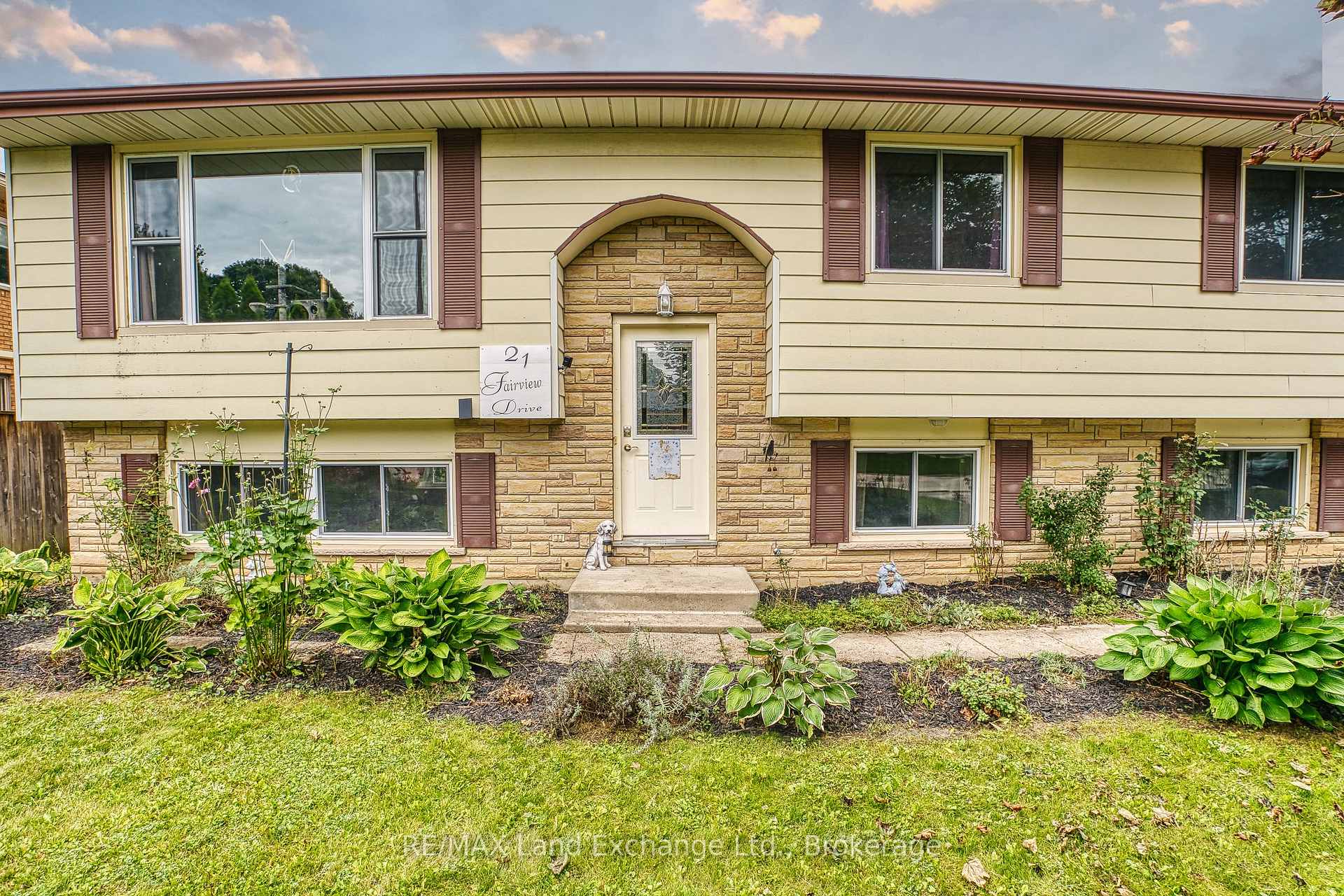 Photo 4 of 21 Fairview Drive, Arran-Elderslie — HOMEH