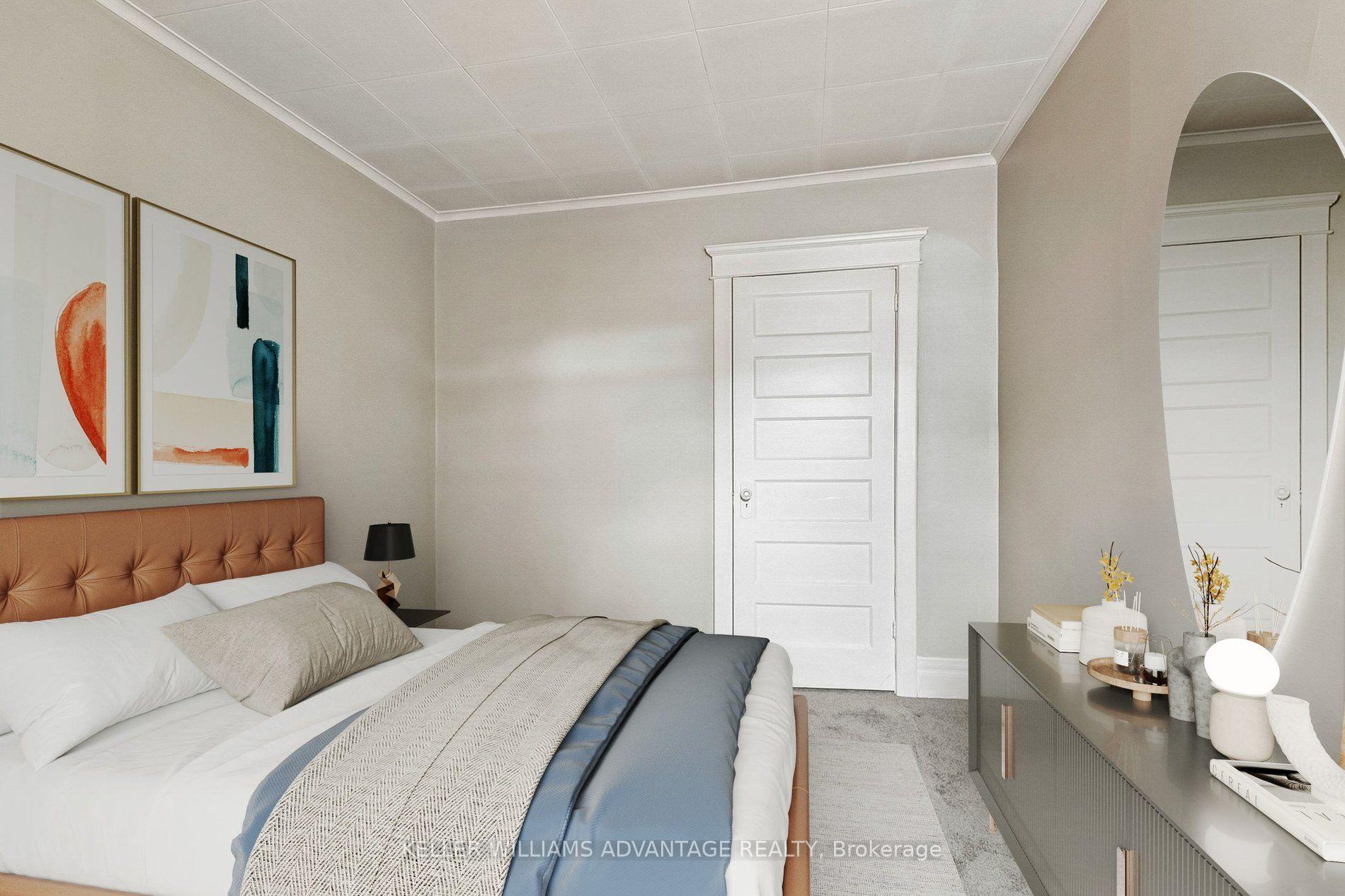 Photo 24 of 32 Dingwall Avenue E, Toronto, Blake-Jones — HOMEH
