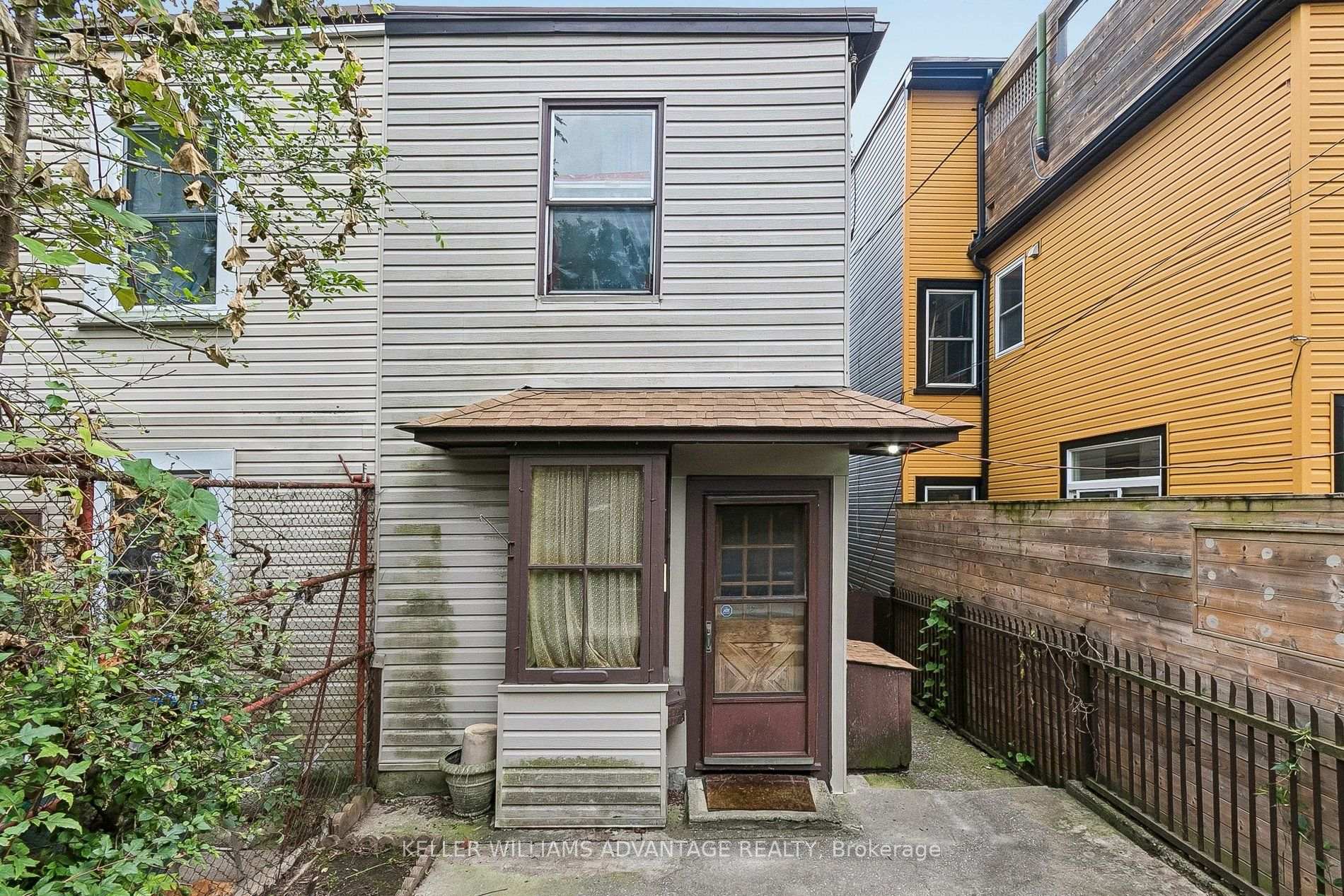 Photo 36 of 32 Dingwall Avenue E, Toronto, Blake-Jones — HOMEH