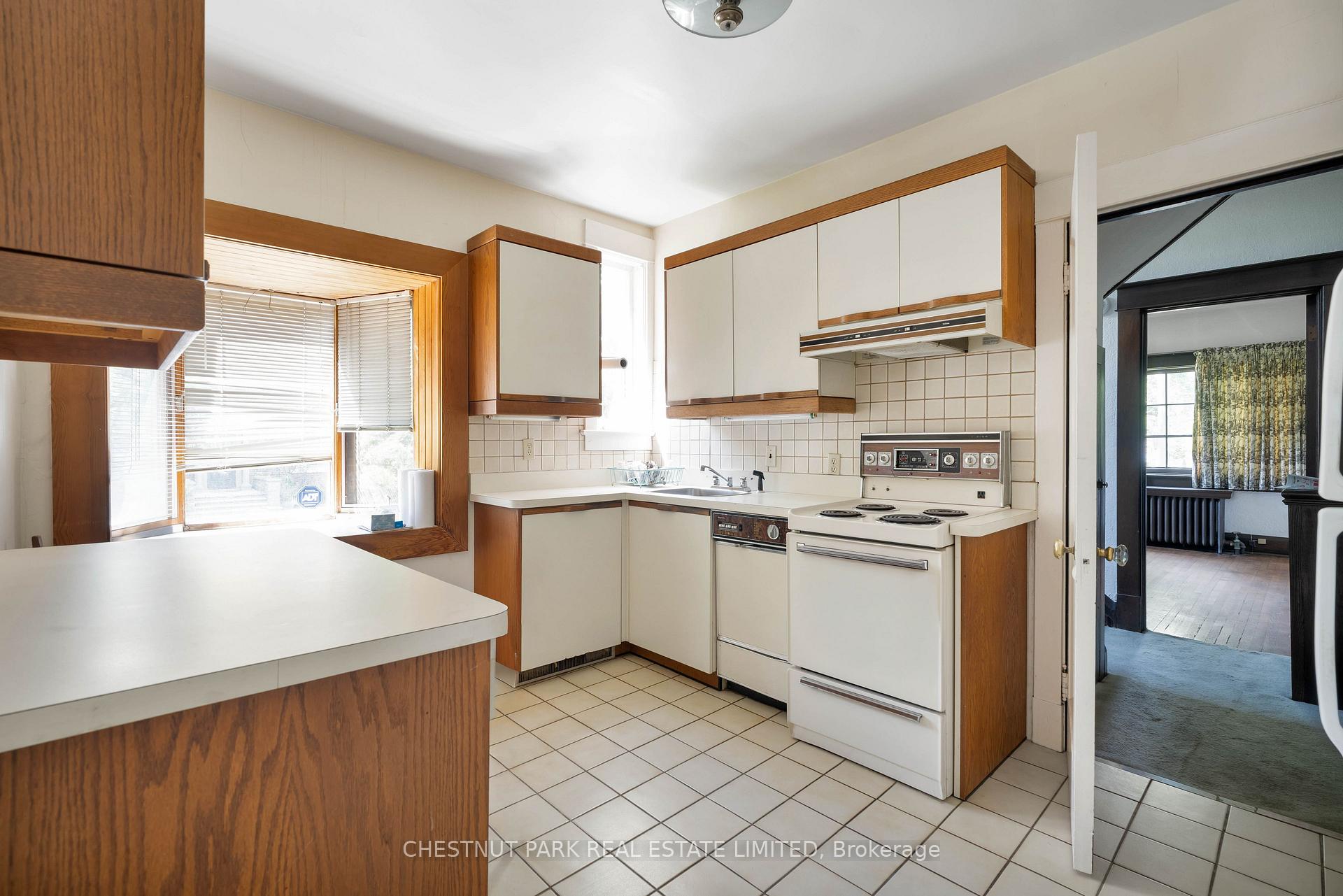Photo 16 of 108 Imperial Street, Toronto, Yonge-Eglinton — HOMEH