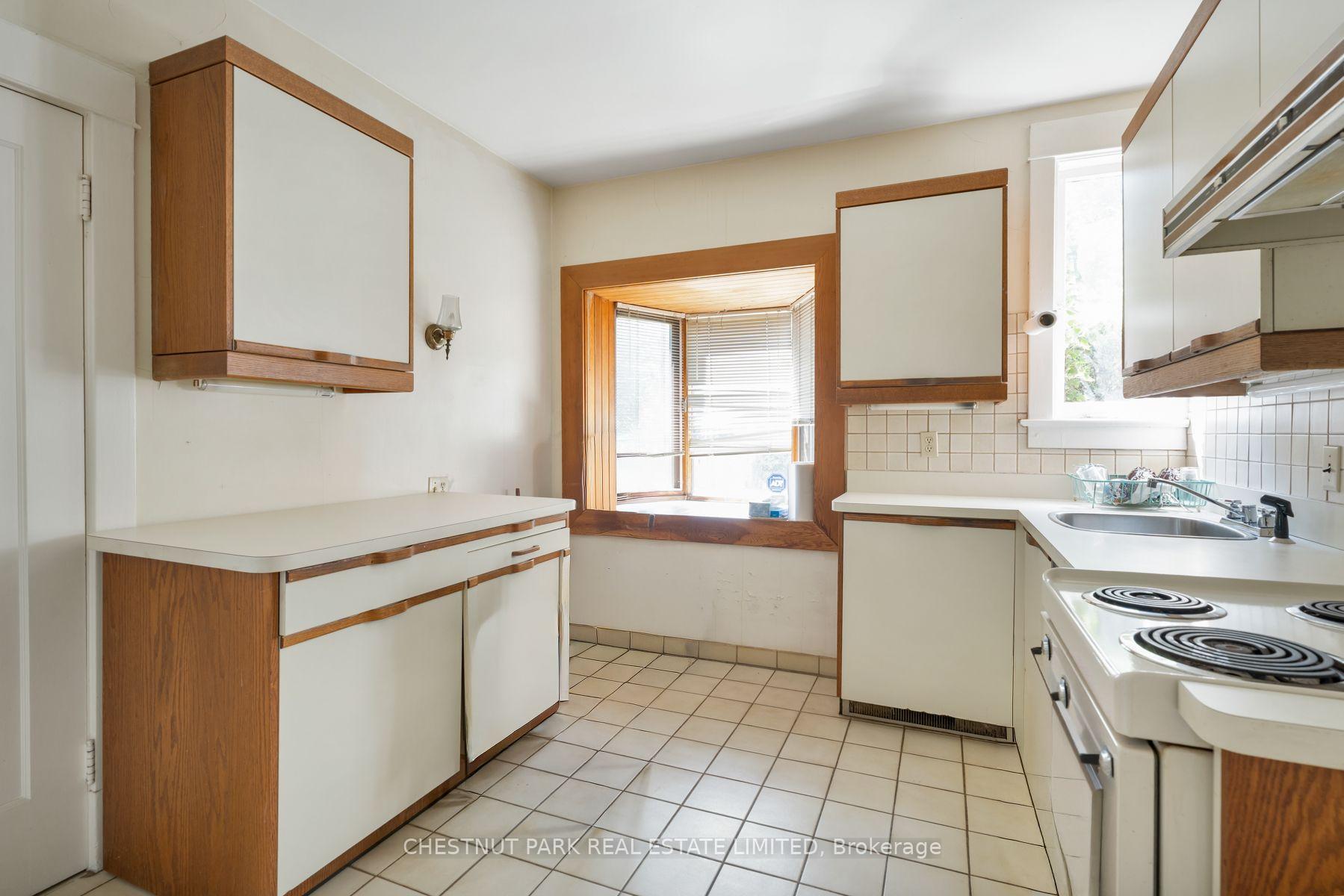 Photo 17 of 108 Imperial Street, Toronto, Yonge-Eglinton — HOMEH