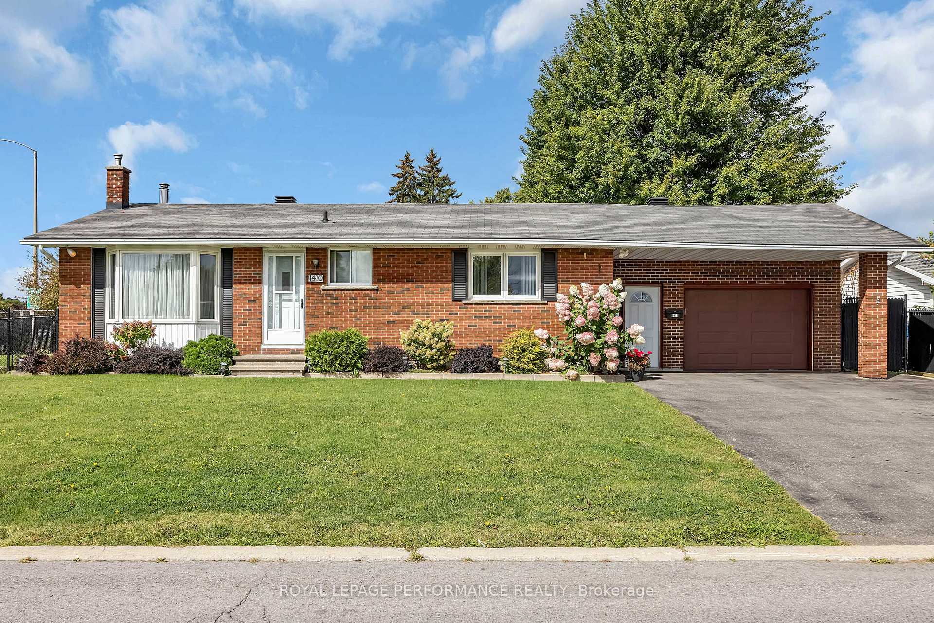 Photo of 1410 Major Road