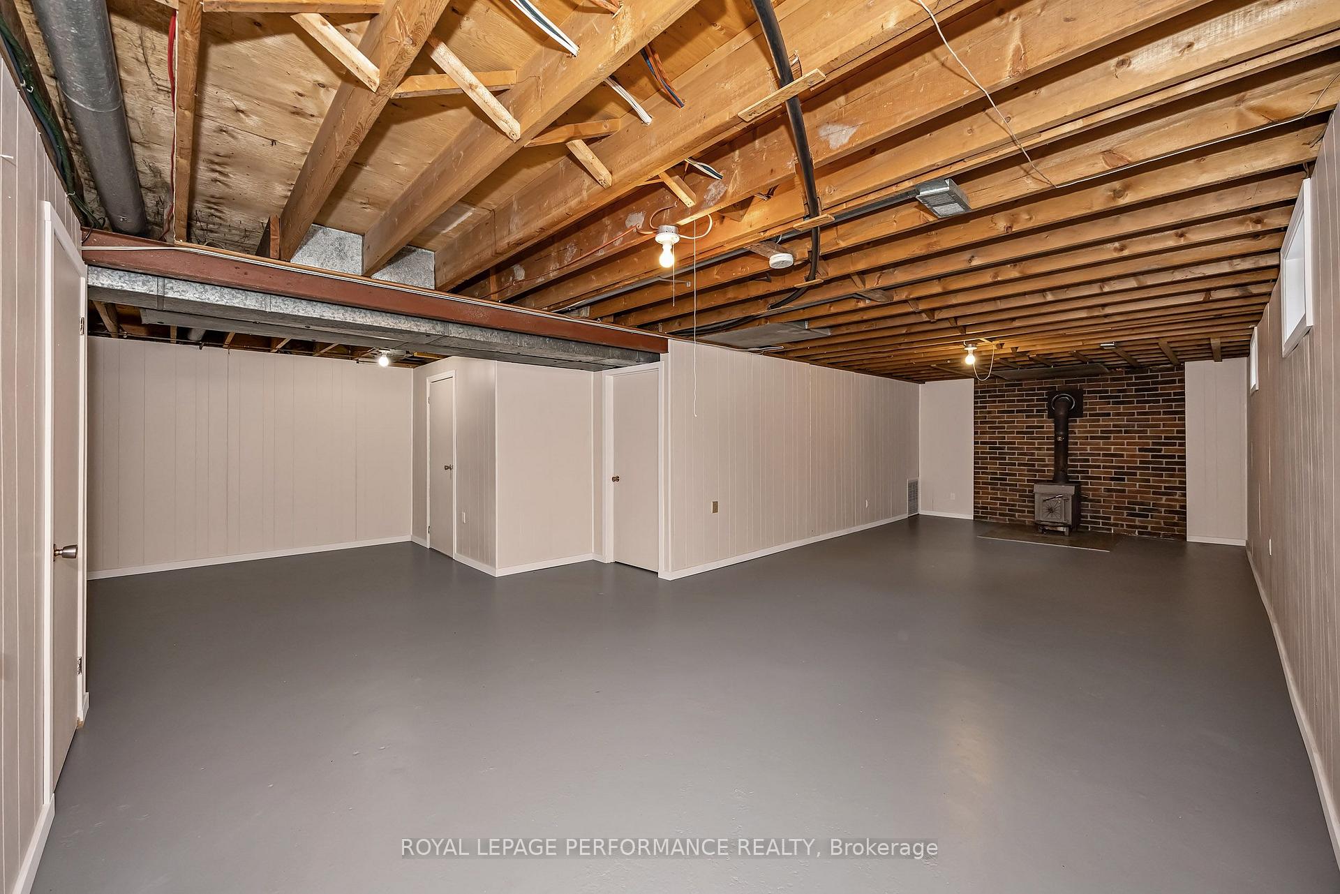 Photo 23 of 1410 Major Road, Ottawa, Bilberry Creek/Queenswood Heights — HOMEH
