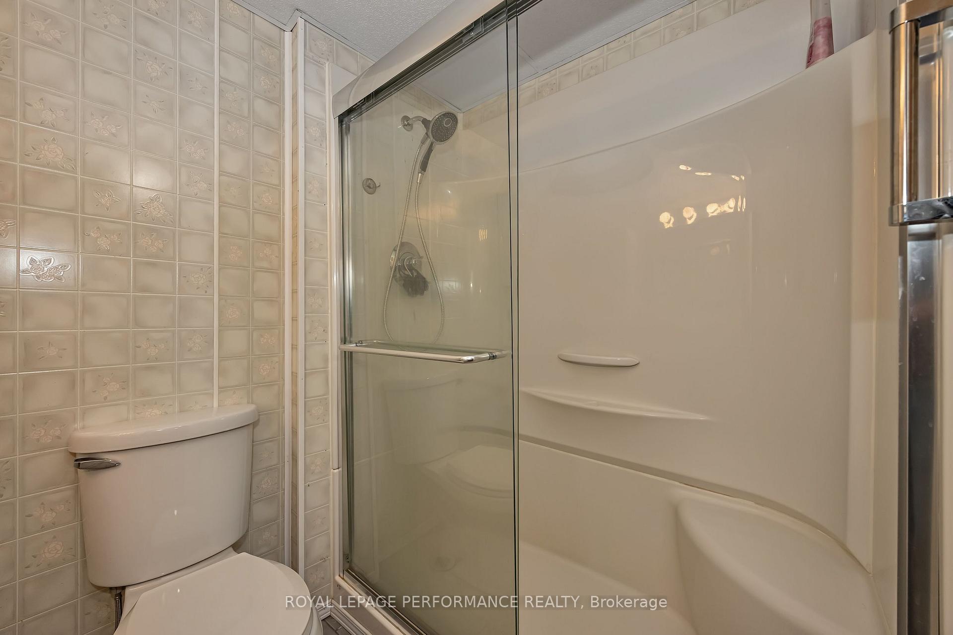 Photo 31 of 1410 Major Road, Ottawa, Bilberry Creek/Queenswood Heights — HOMEH