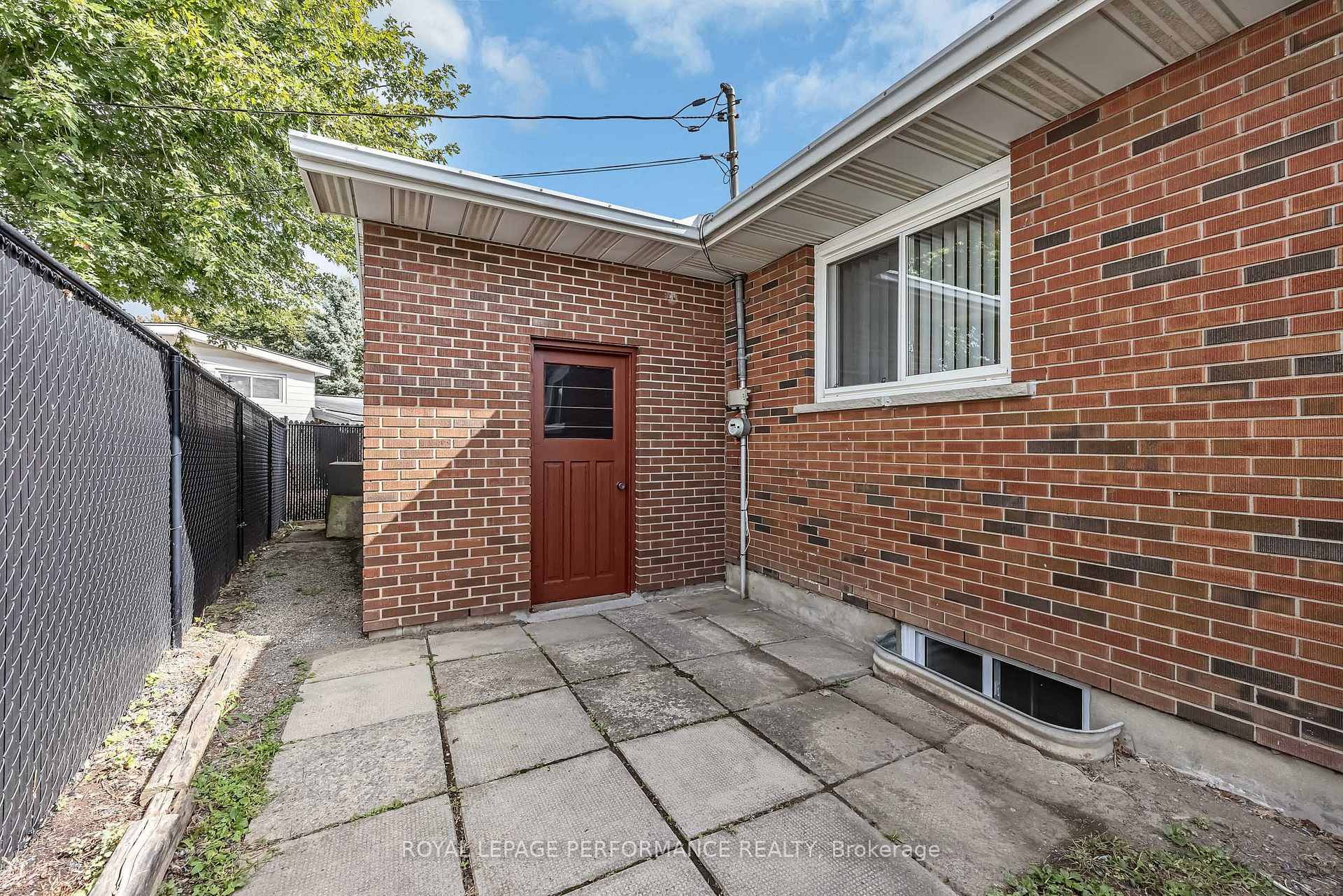 Photo 33 of 1410 Major Road, Ottawa, Bilberry Creek/Queenswood Heights — HOMEH