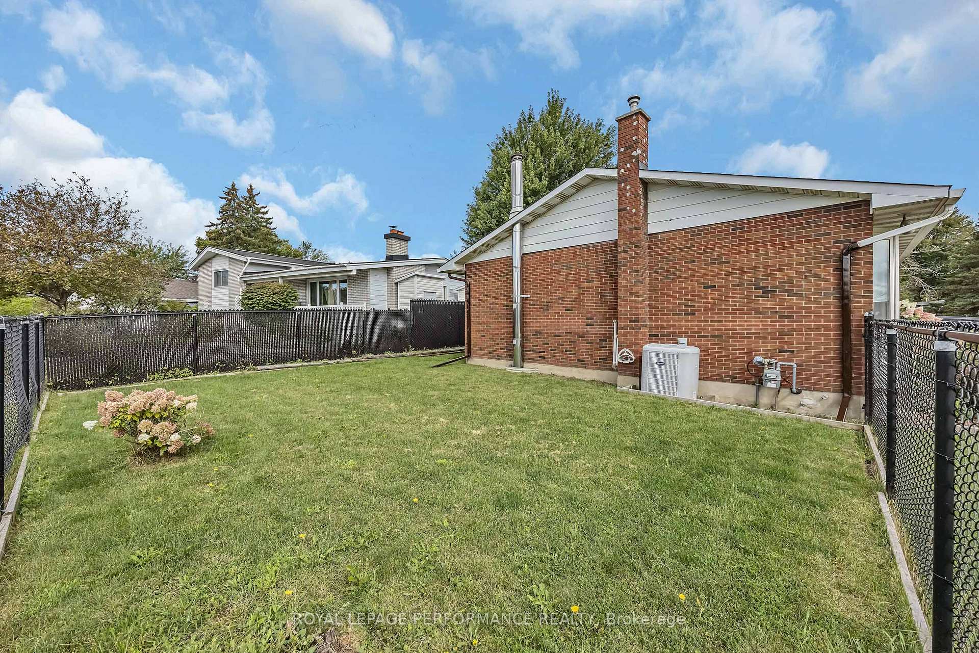 Photo 36 of 1410 Major Road, Ottawa, Bilberry Creek/Queenswood Heights — HOMEH