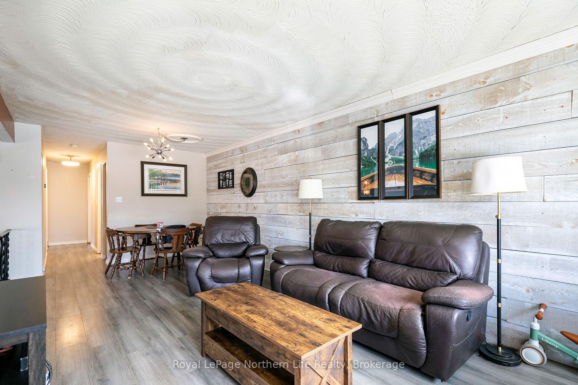 Photo 11 of 23 Harris Drive, North Bay, Ferris — HOMEH