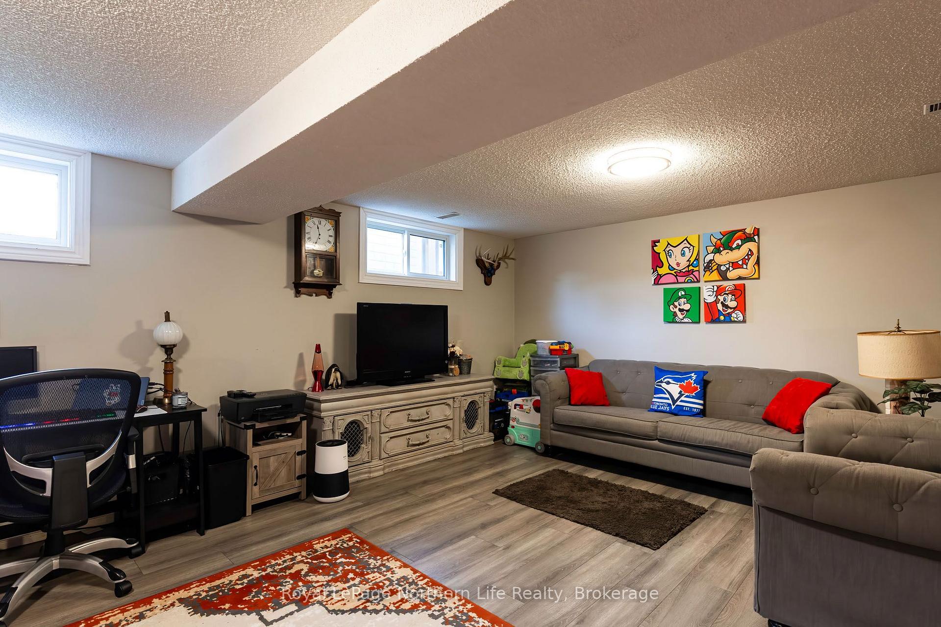 Photo 29 of 23 Harris Drive, North Bay, Ferris — HOMEH