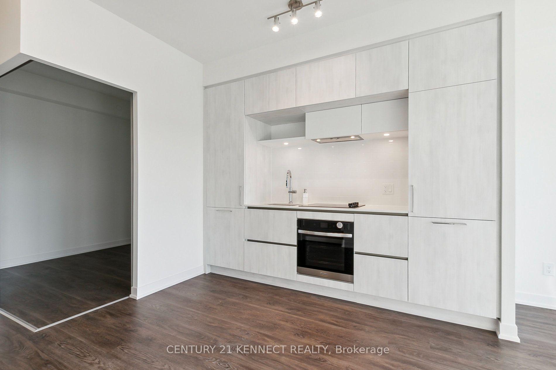 Photo 11 of Unit 931, 2 David Eyer Road, Richmond Hill, Rural Richmond Hill — HOMEH