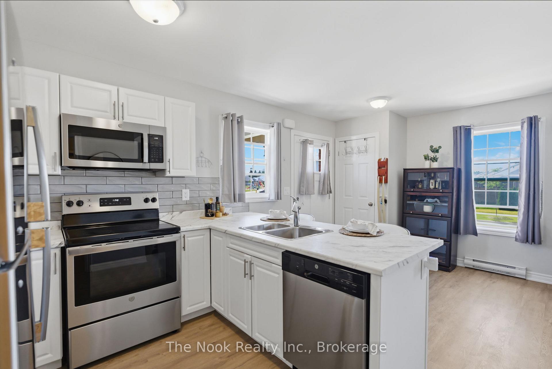 Photo 11 of Unit 506, 470 Lonsberry Drive, Cobourg — HOMEH