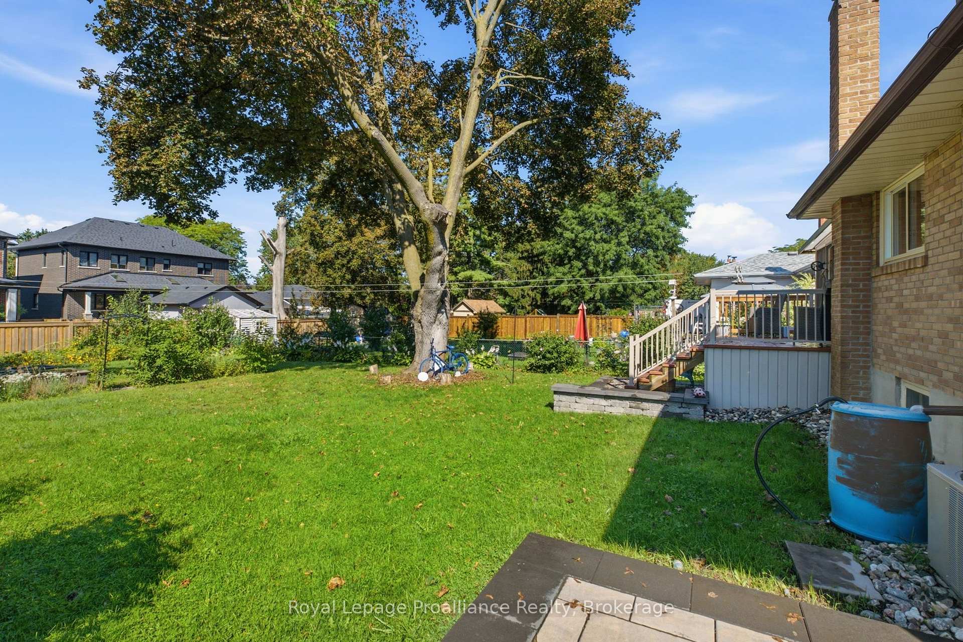 Photo 47 of 400 Harris Street, Whitby, Downtown Whitby — HOMEH