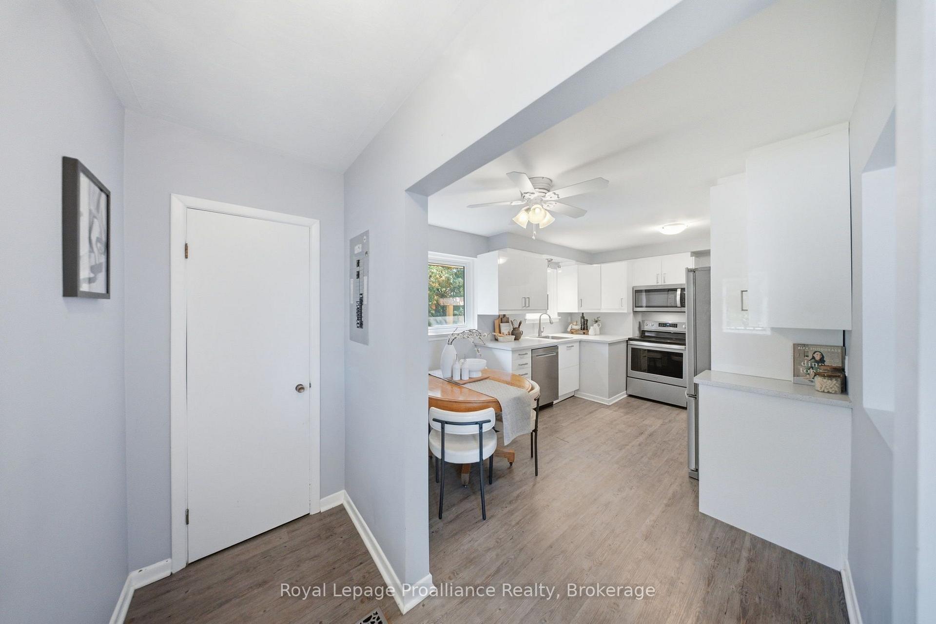 Photo 11 of 400 Harris Street, Whitby, Downtown Whitby — HOMEH
