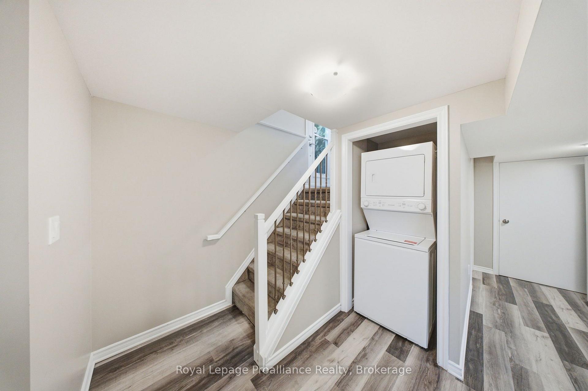 Photo 31 of 400 Harris Street, Whitby, Downtown Whitby — HOMEH