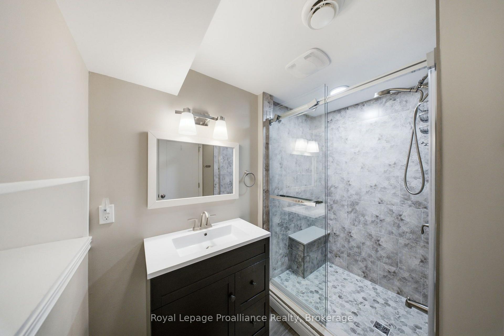 Photo 35 of 400 Harris Street, Whitby, Downtown Whitby — HOMEH