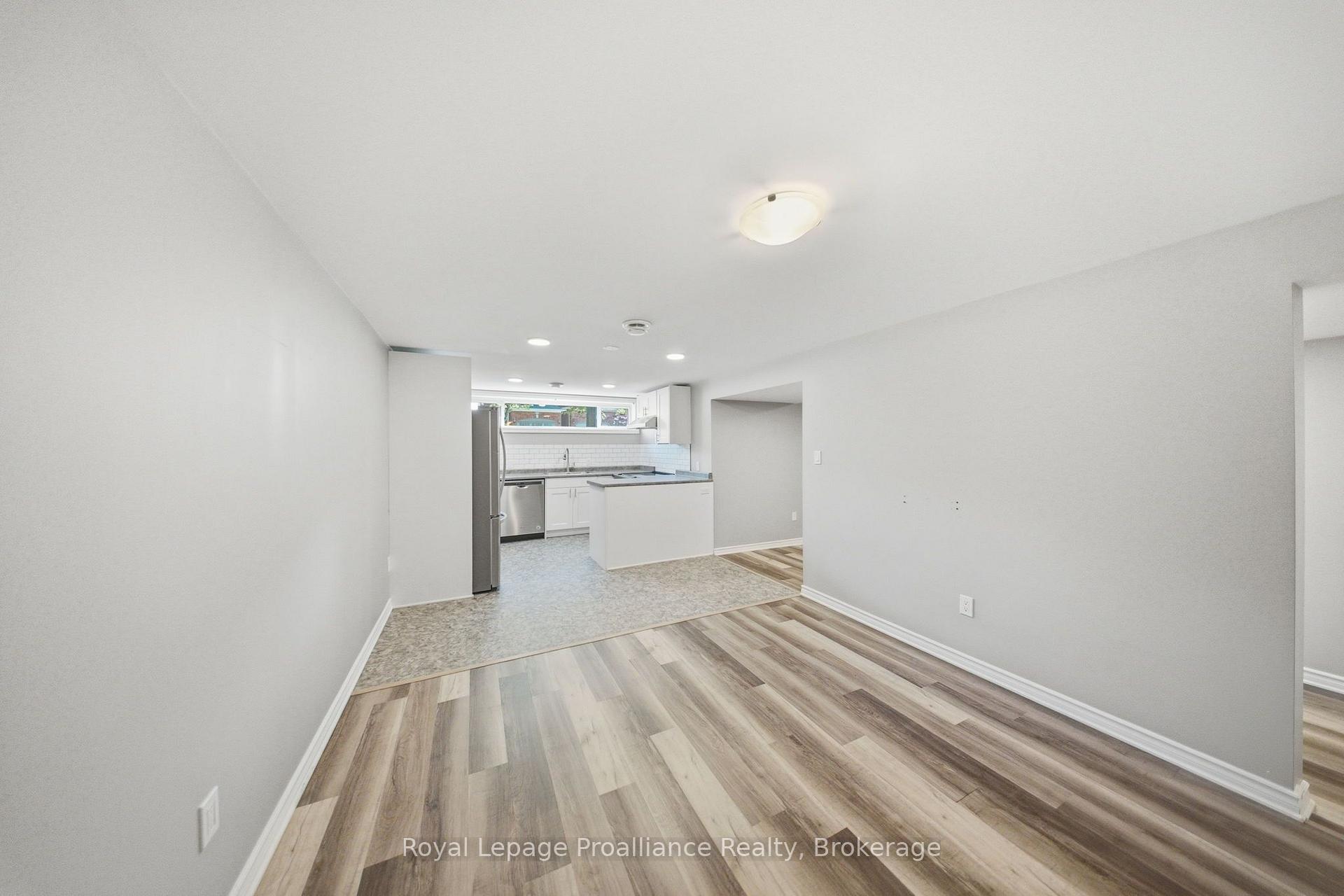 Photo 37 of 400 Harris Street, Whitby, Downtown Whitby — HOMEH