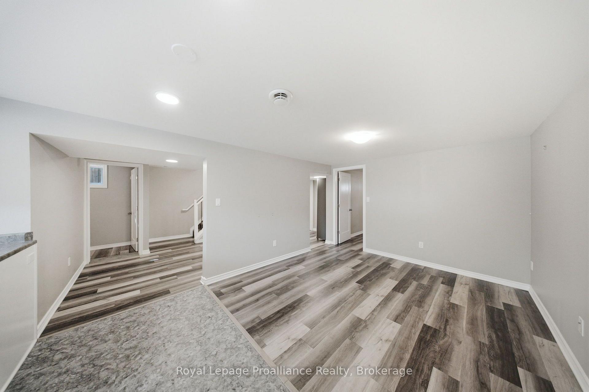 Photo 38 of 400 Harris Street, Whitby, Downtown Whitby — HOMEH