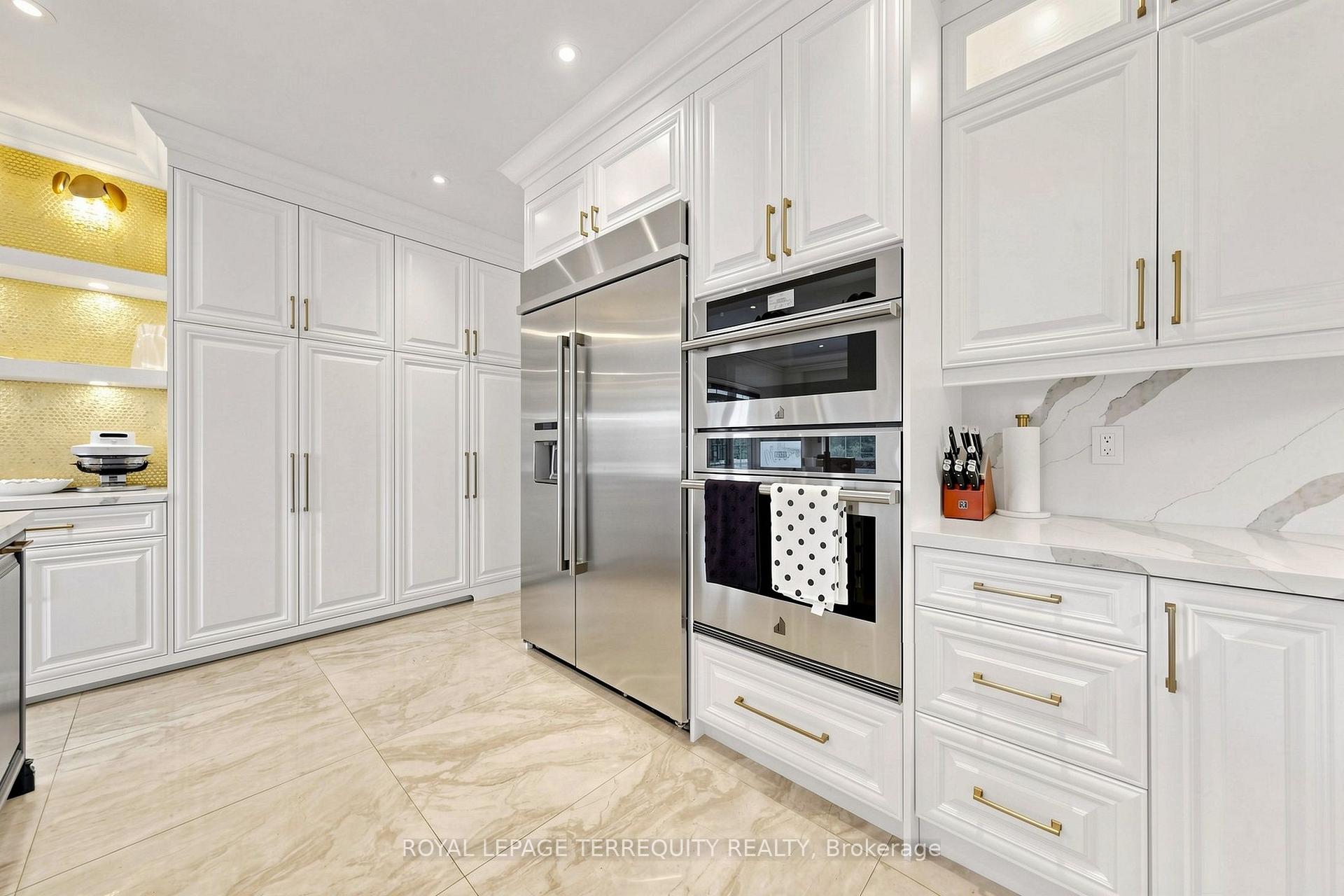 Photo 12 of 10 Roberson Drive, Ajax, Central West — HOMEH