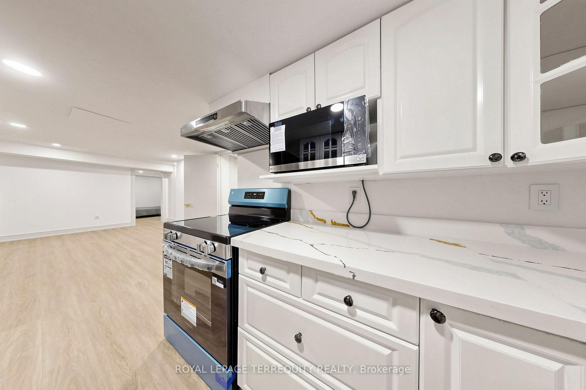 Photo 33 of 10 Roberson Drive, Ajax, Central West — HOMEH