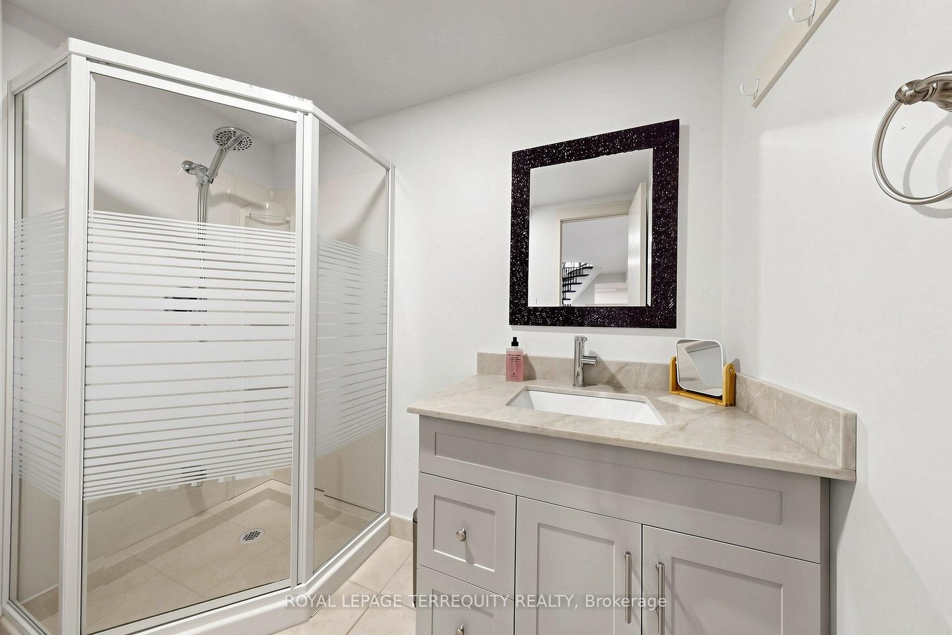 Photo 35 of 10 Roberson Drive, Ajax, Central West — HOMEH