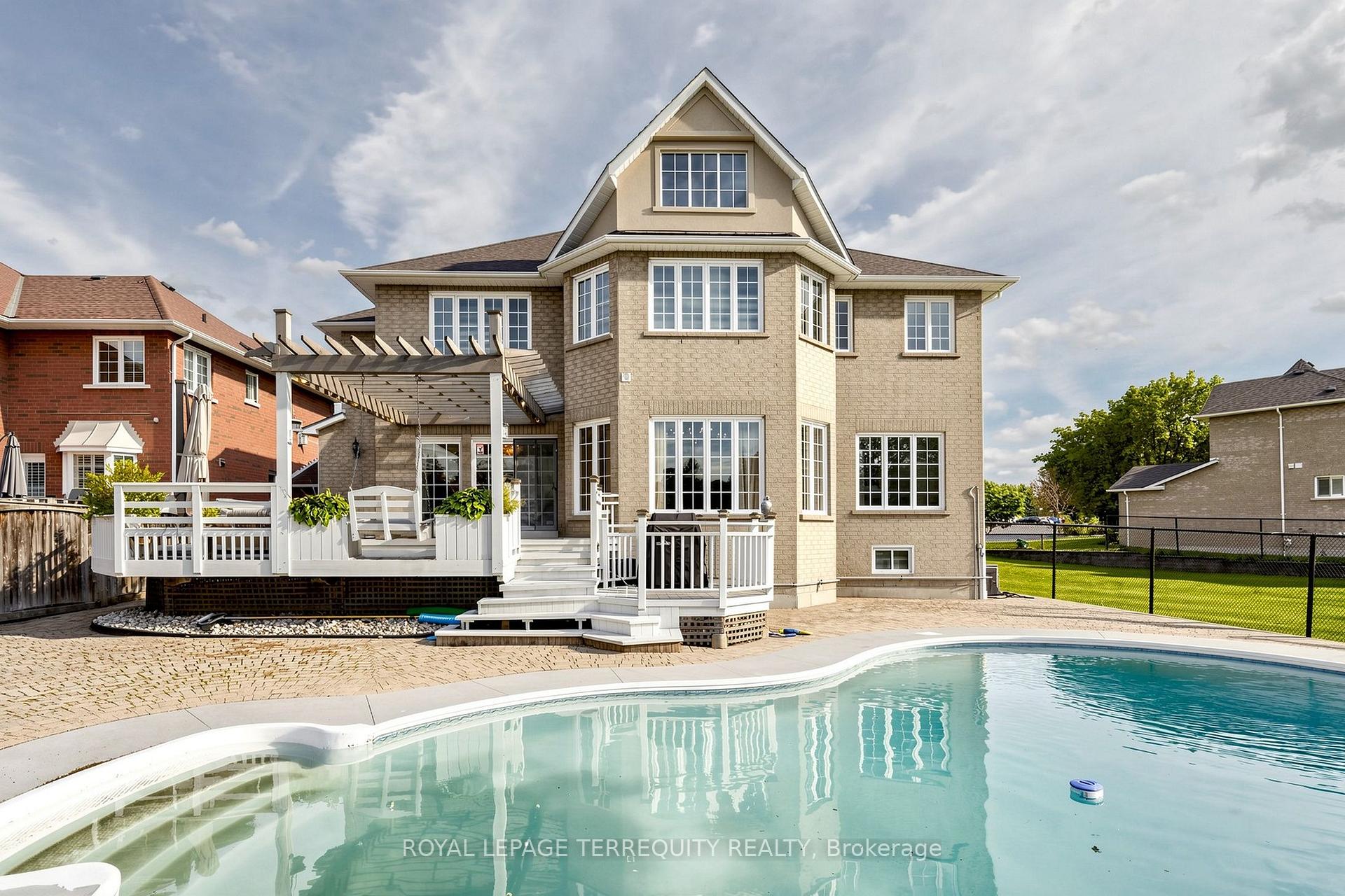 Photo 40 of 10 Roberson Drive, Ajax, Central West — HOMEH