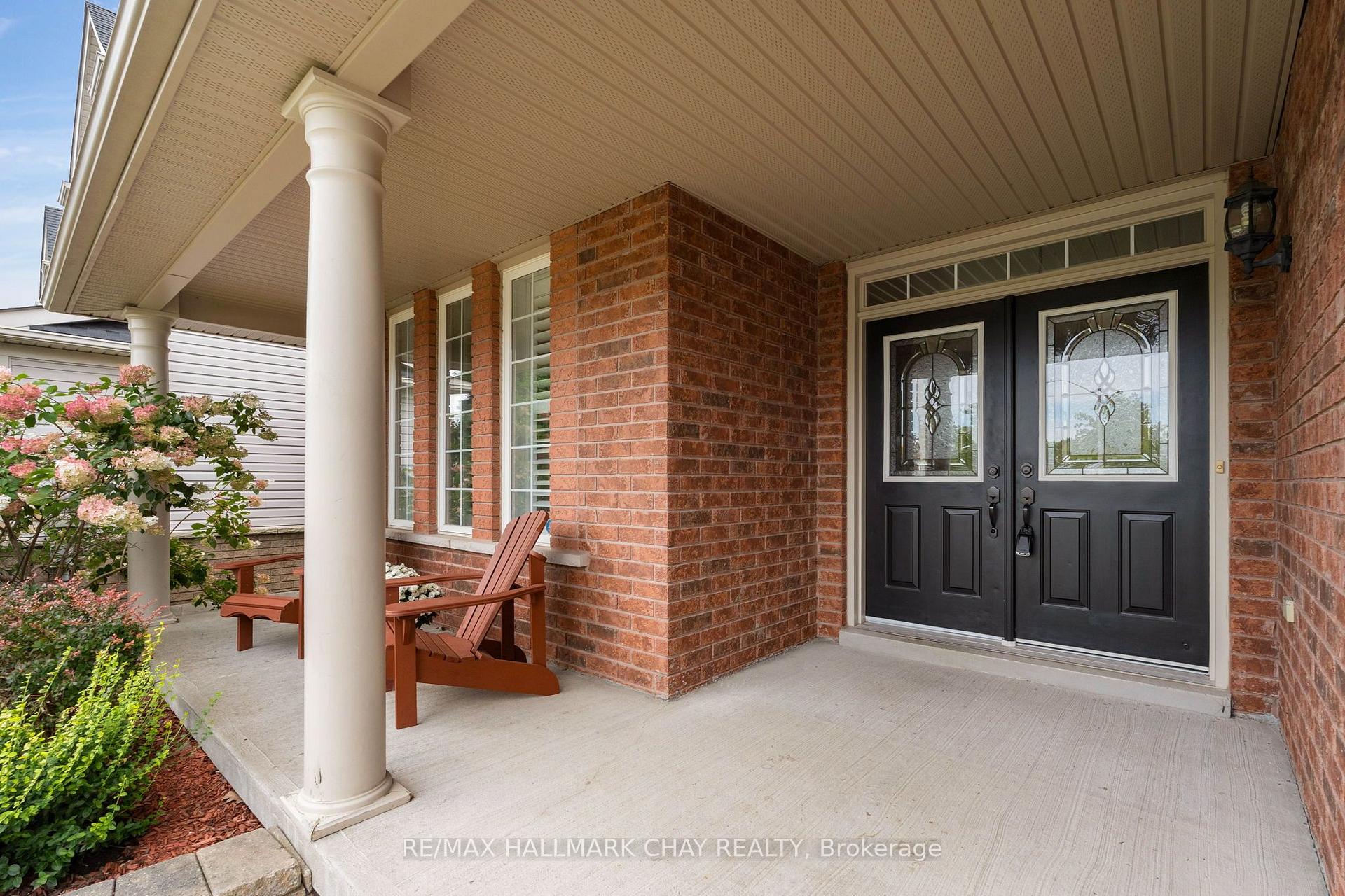 Photo 3 of 46 Birkhall Place, Barrie, Innis-Shore — HOMEH