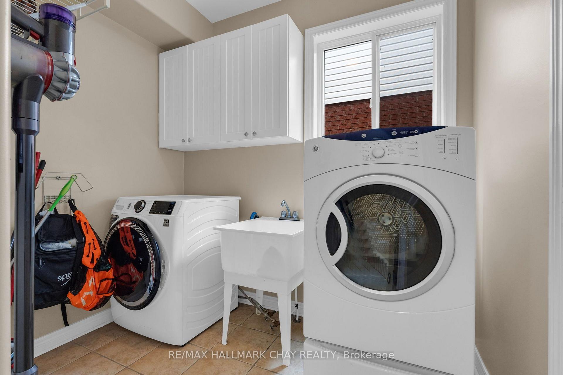 Photo 27 of 46 Birkhall Place, Barrie, Innis-Shore — HOMEH
