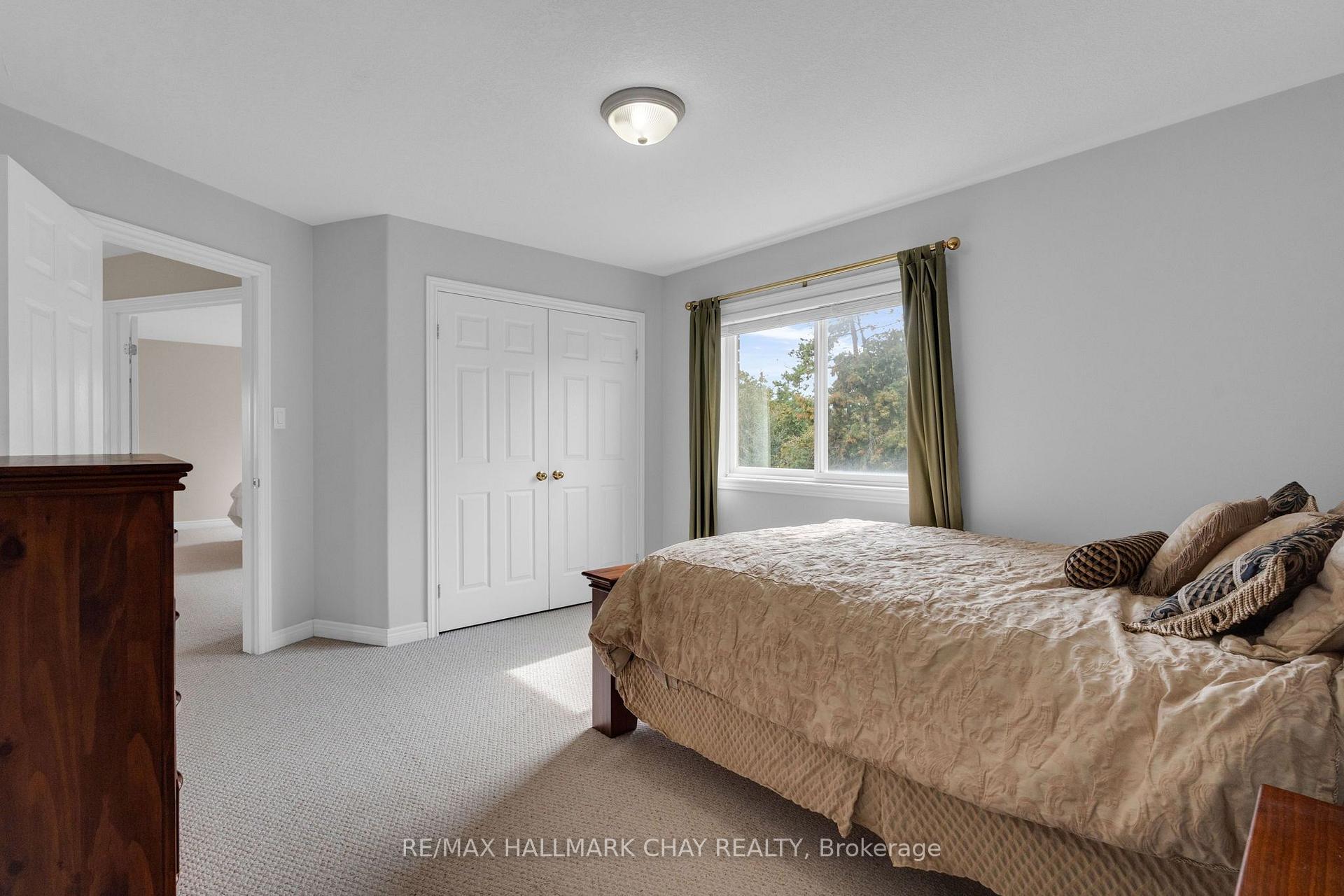 Photo 36 of 46 Birkhall Place, Barrie, Innis-Shore — HOMEH