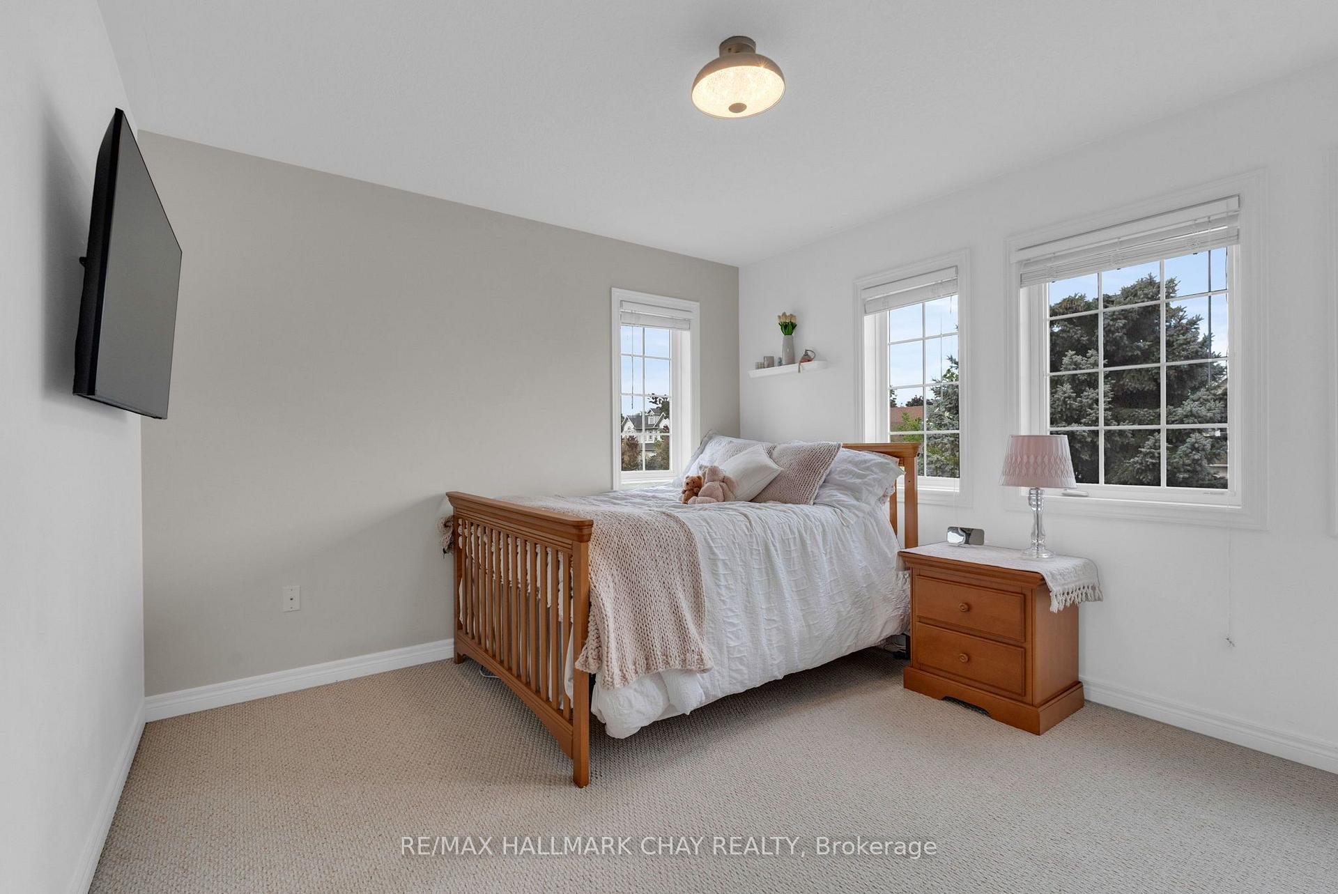 Photo 37 of 46 Birkhall Place, Barrie, Innis-Shore — HOMEH