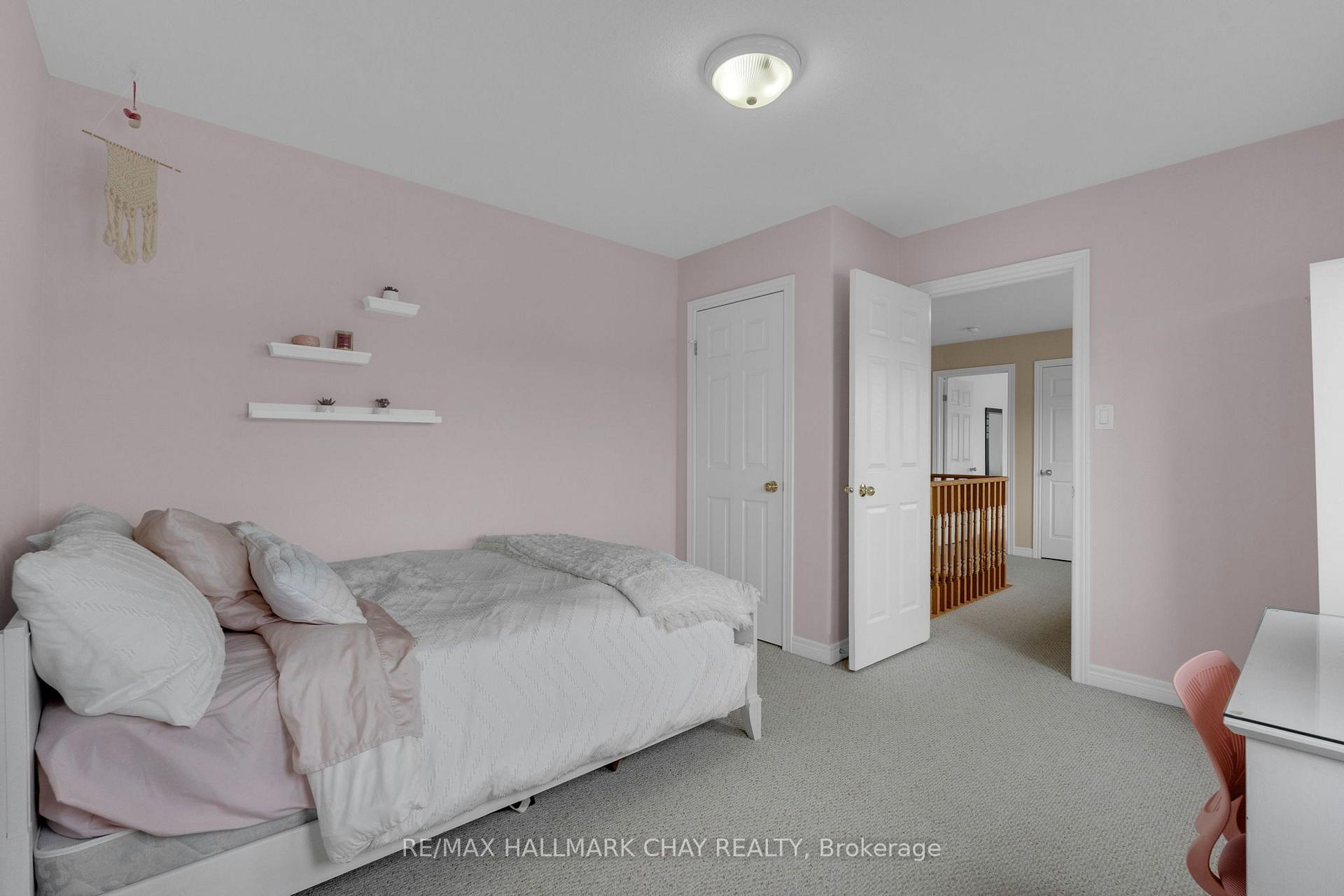 Photo 39 of 46 Birkhall Place, Barrie, Innis-Shore — HOMEH