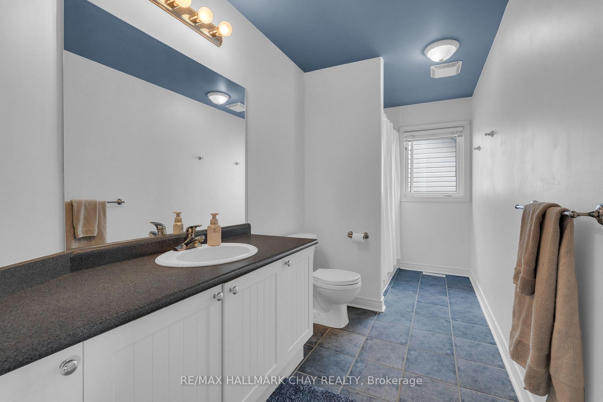 Photo 43 of 46 Birkhall Place, Barrie, Innis-Shore — HOMEH
