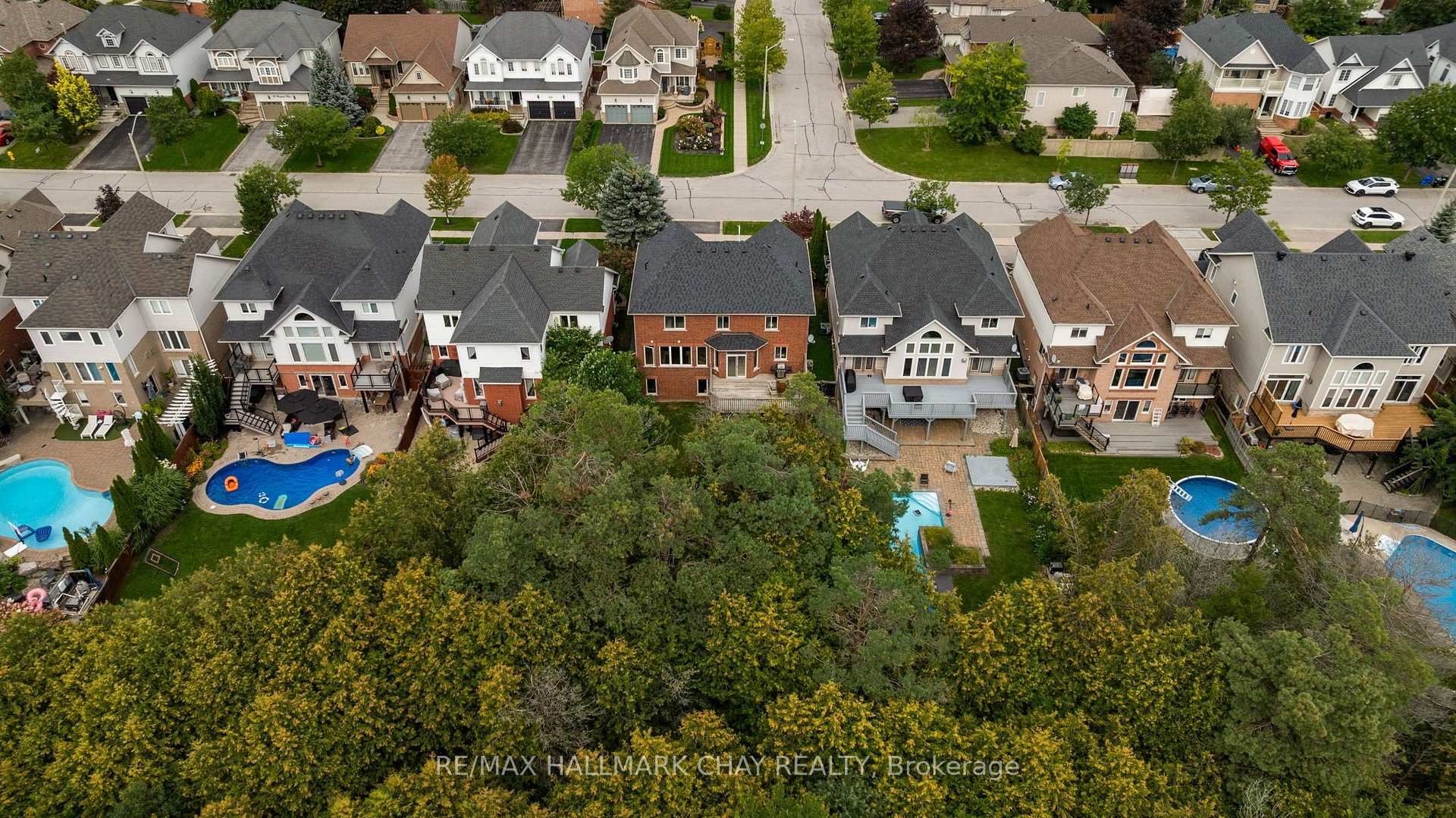Photo 55 of 46 Birkhall Place, Barrie, Innis-Shore — HOMEH