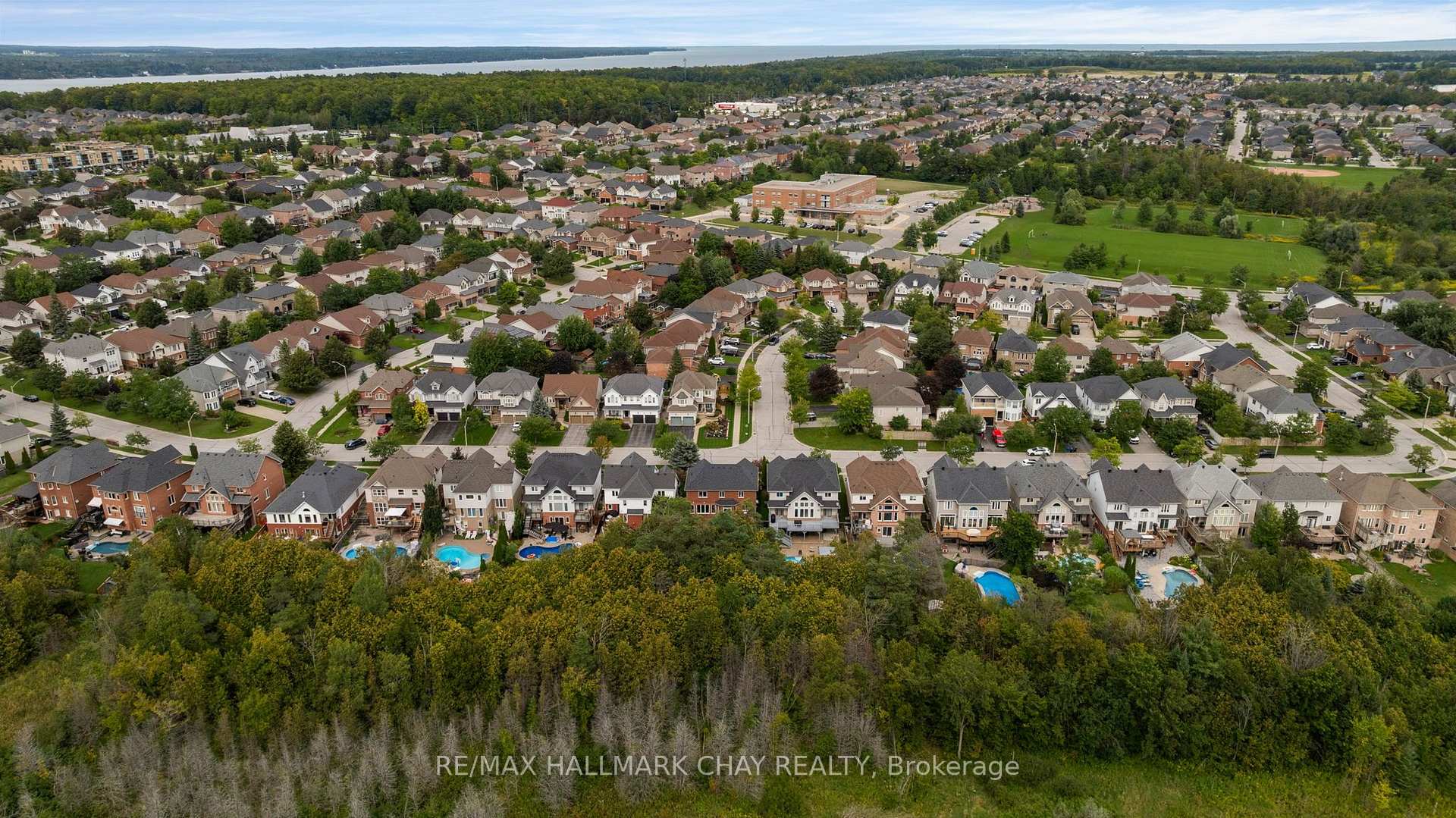 Photo 58 of 46 Birkhall Place, Barrie, Innis-Shore — HOMEH