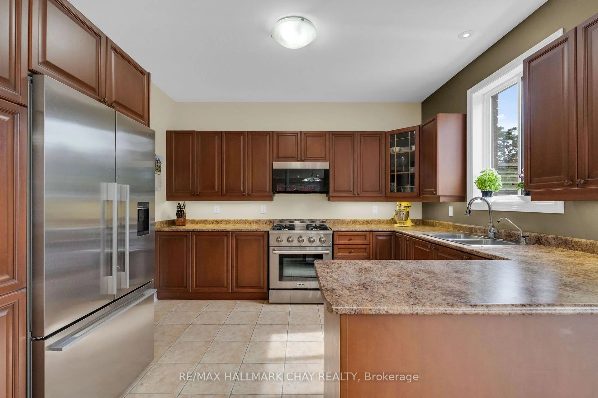 Photo 11 of 46 Birkhall Place, Barrie, Innis-Shore — HOMEH
