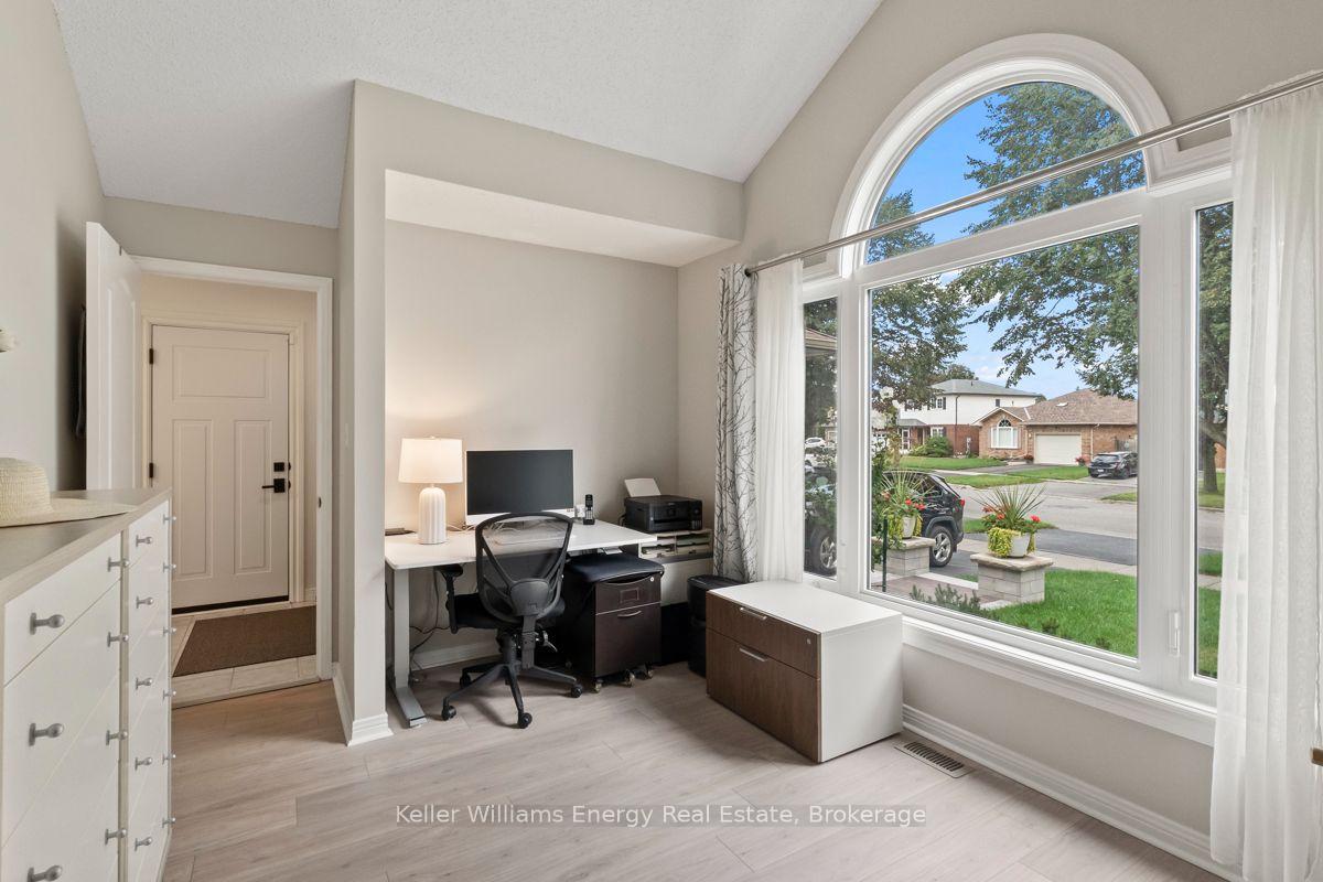 Photo 23 of 92 George Reynolds Drive, Clarington, Courtice — HOMEH