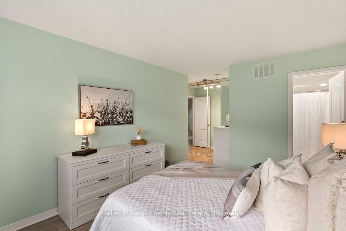 Photo 29 of 92 George Reynolds Drive, Clarington, Courtice — HOMEH