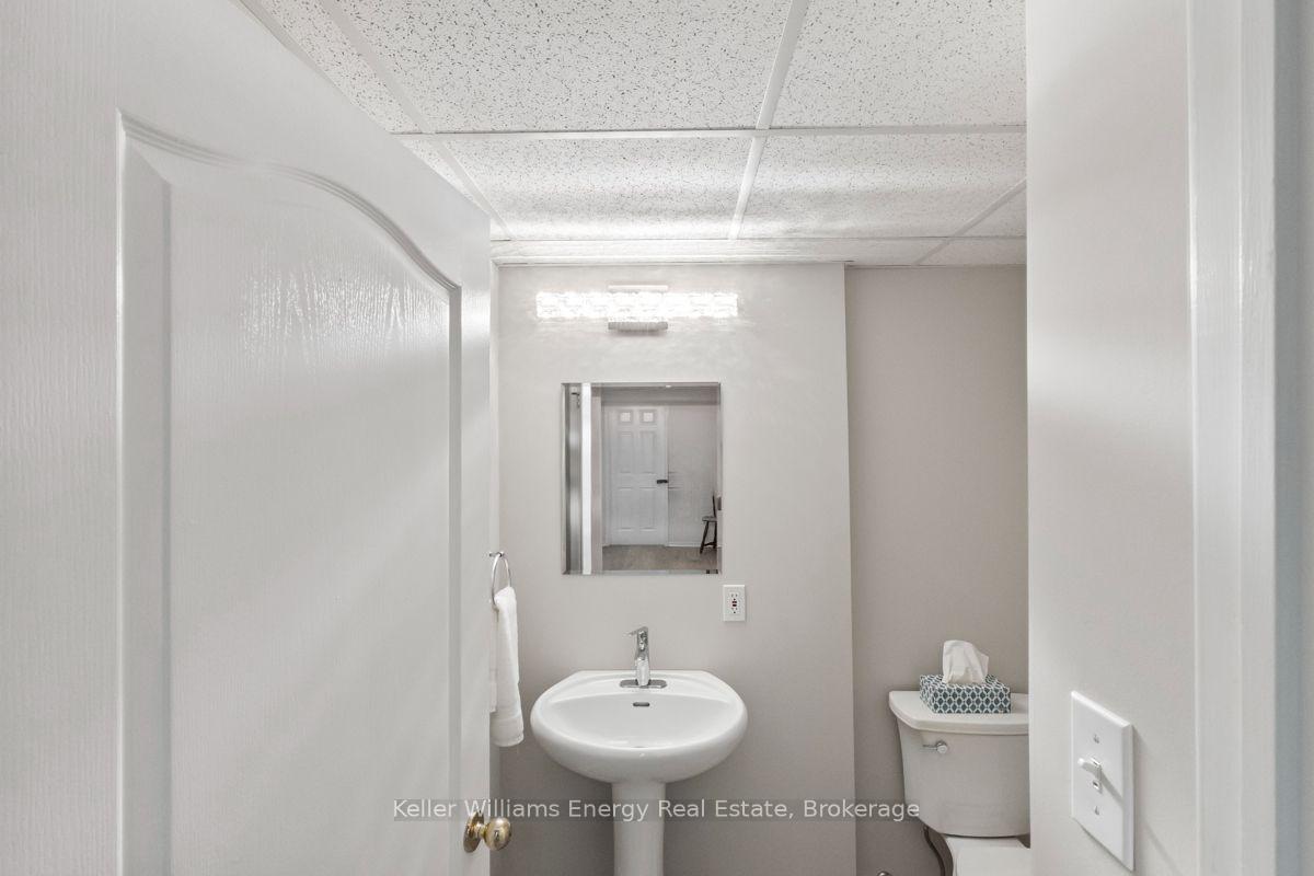 Photo 36 of 92 George Reynolds Drive, Clarington, Courtice — HOMEH